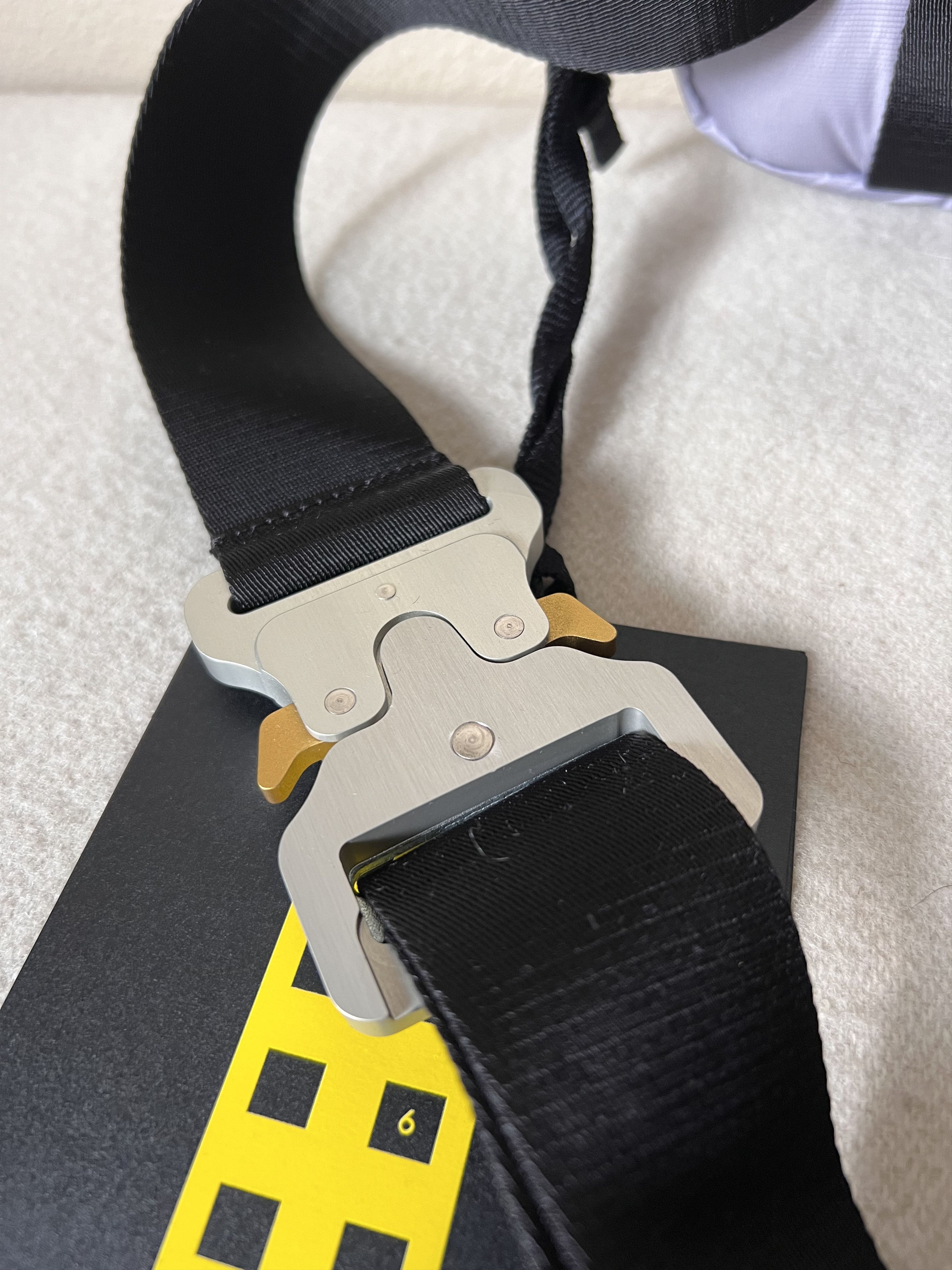 1017 ALYX 9SM × Moncler Genius 6 Moncler 1017 Alyx 9SM Padded Down Belt Bag Size ONE SIZE - 5 Thumbnail