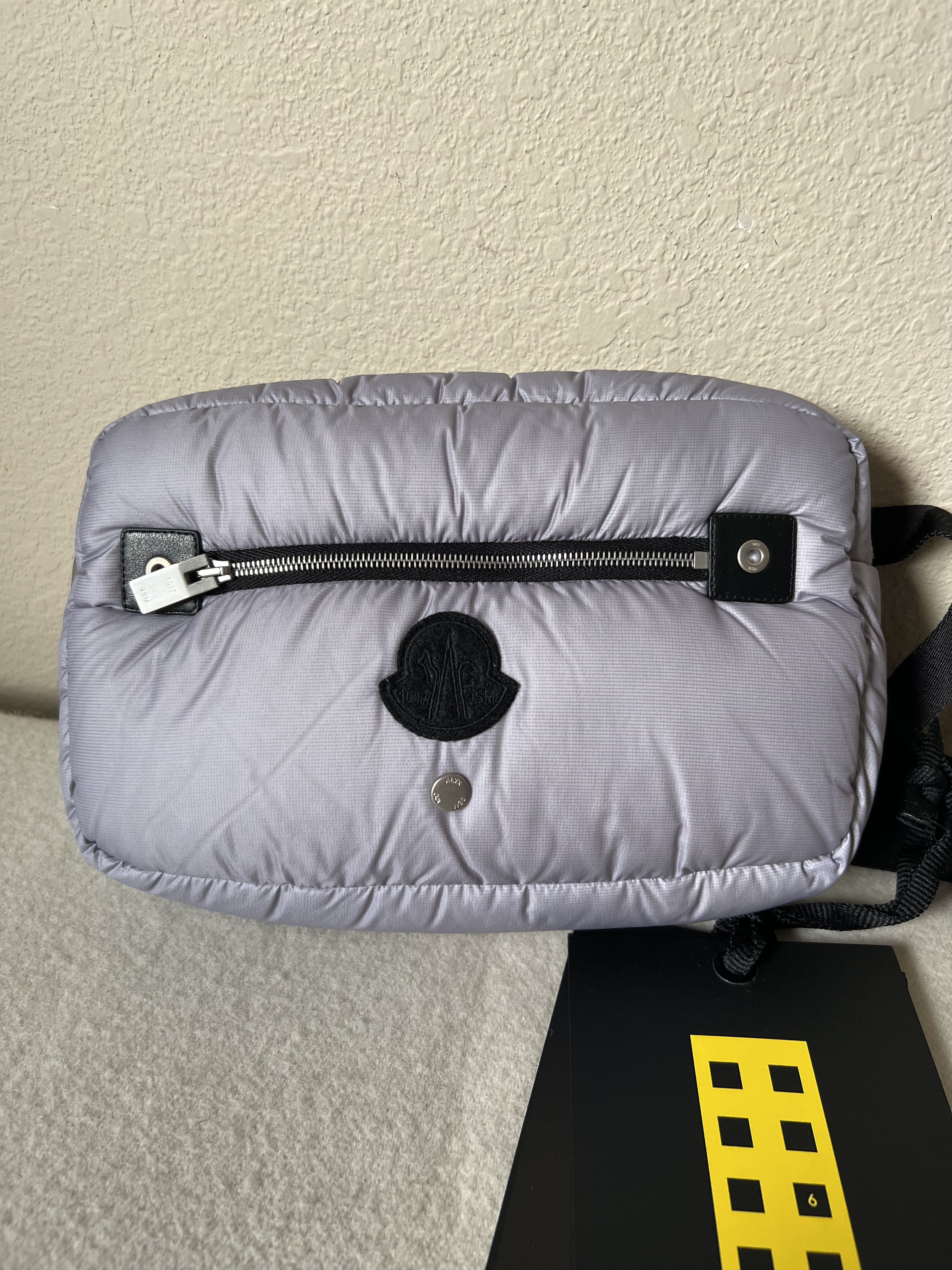 1017 ALYX 9SM × Moncler Genius 6 Moncler 1017 Alyx 9SM Padded Down Belt Bag Size ONE SIZE - 2 Thumbnail