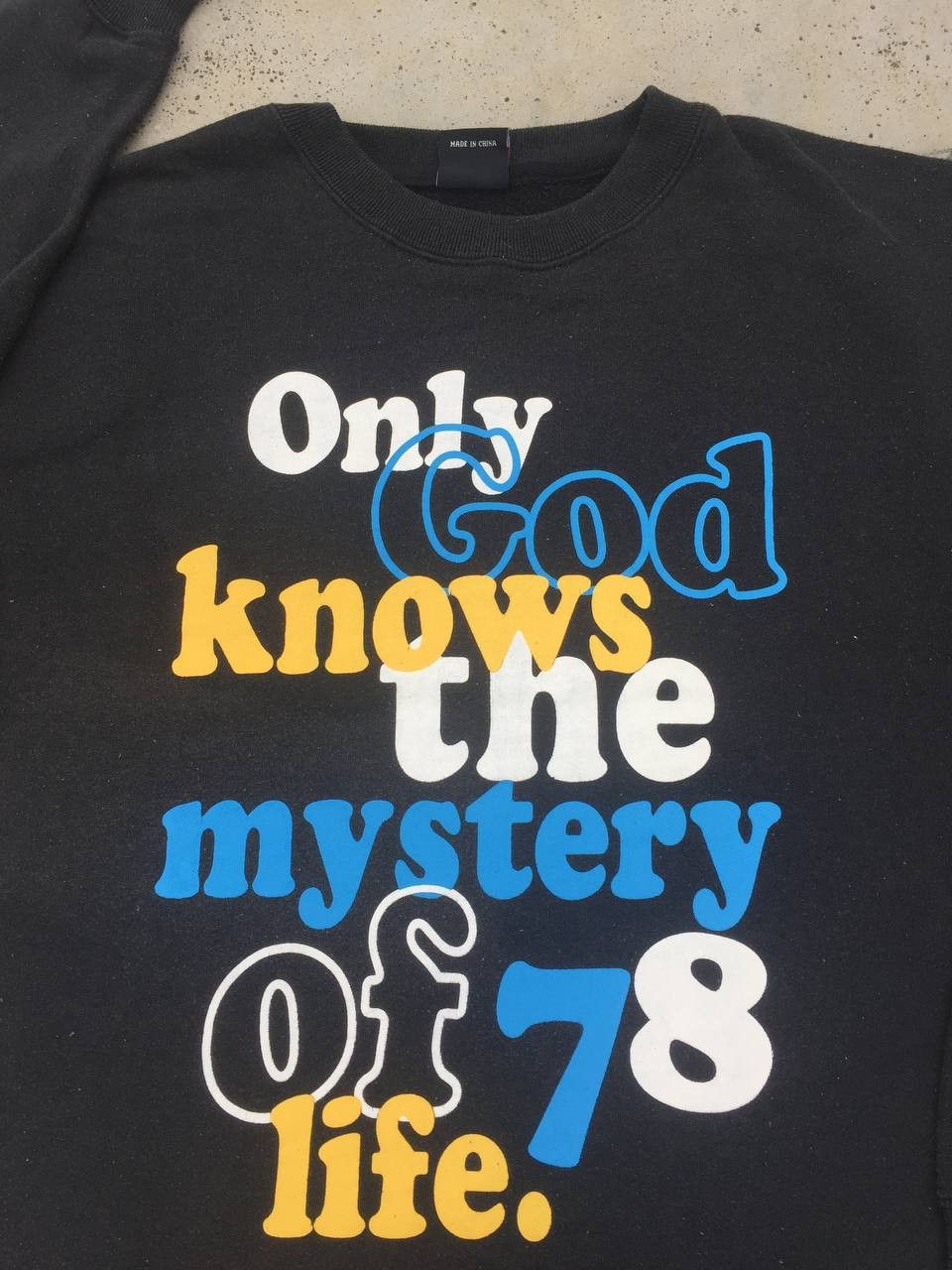 Japanese Brand Vintage Bossy Hills Mystery of Life Faded Black Sweatshirt Size US S / EU 44-46 / 1 - 3 Thumbnail