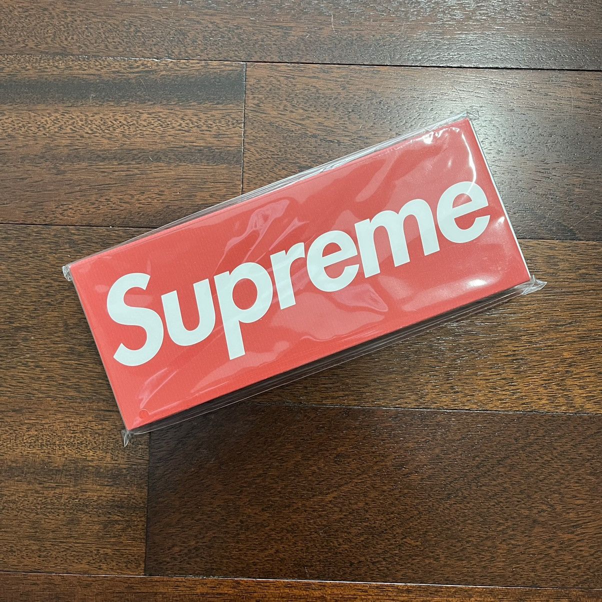 Supreme S/S23 Supreme Kokuyo Translucent Crayons (Pack of 10) Size ONE SIZE - 1 Thumbnail