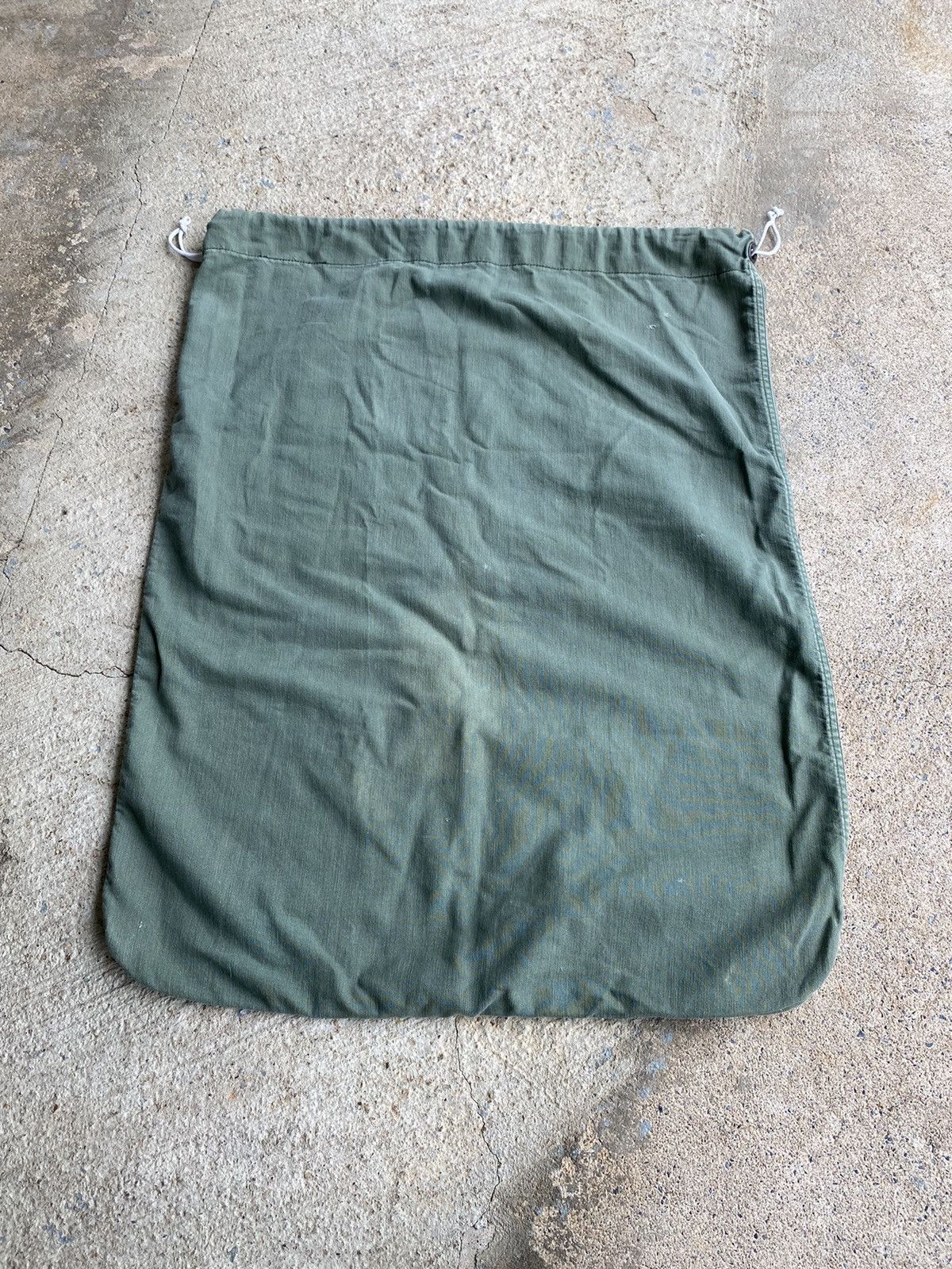 Vintage Vintage US Army Military Laundry Drawstring Bag Size ONE SIZE - 5 Thumbnail