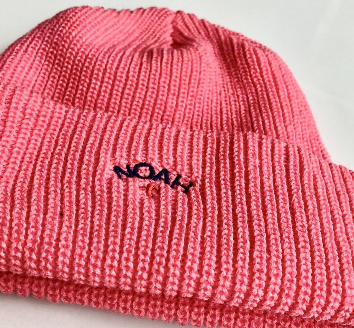 Noah Vintage Noah Core Logo Beanie Pink Size ONE SIZE - 1 Thumbnail