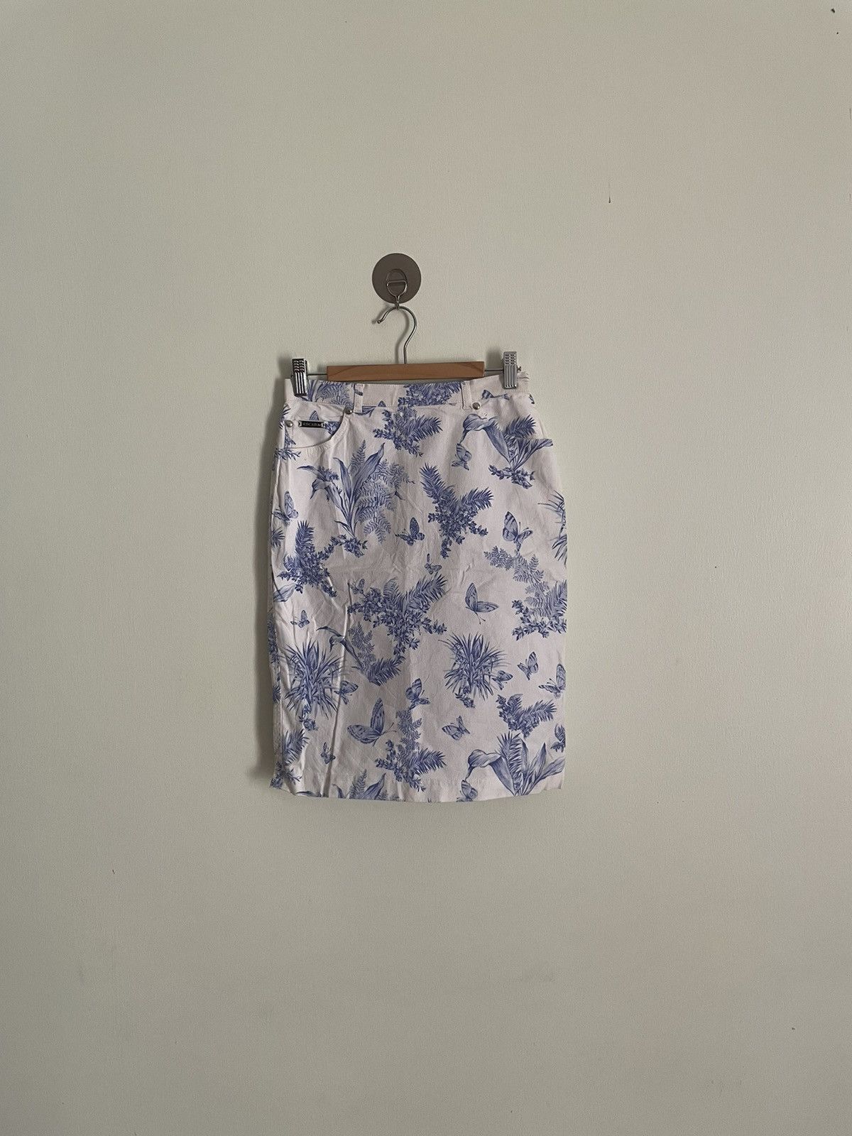 Escada Escada Pencil Skirt Size 26" / US 2 / IT 38 - 1 Thumbnail