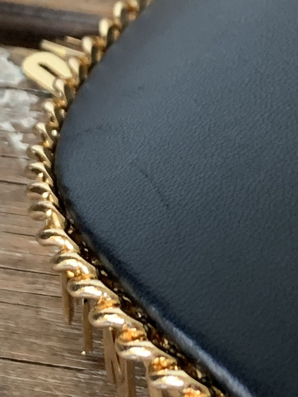 H&M × Moschino H&M X MOSCHINO LEATHER CAP WITH GOLD CHAIN BRIM Size ONE SIZE - 18 Thumbnail