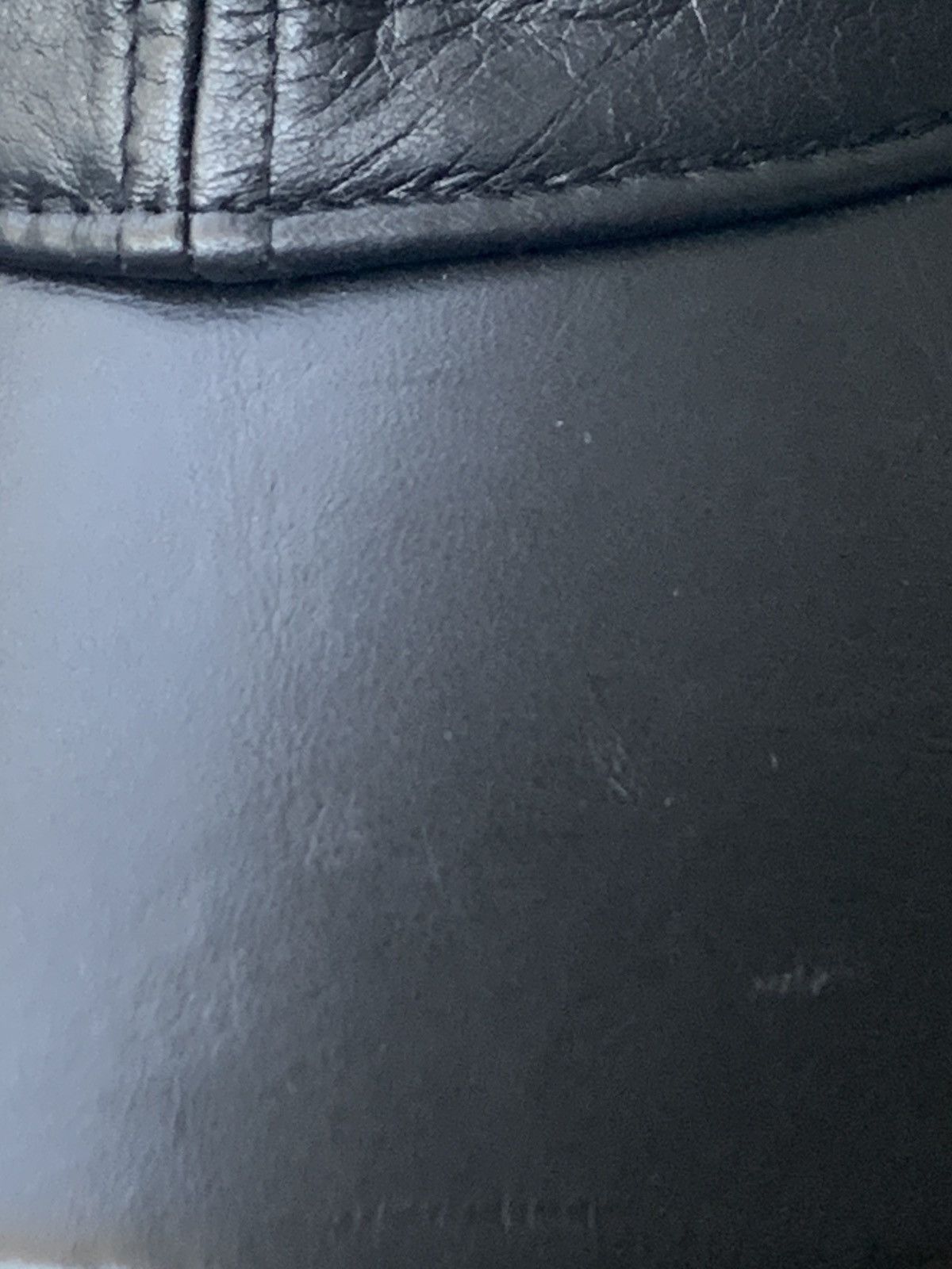 H&M × Moschino H&M X MOSCHINO LEATHER CAP WITH GOLD CHAIN BRIM Size ONE SIZE - 19 Thumbnail