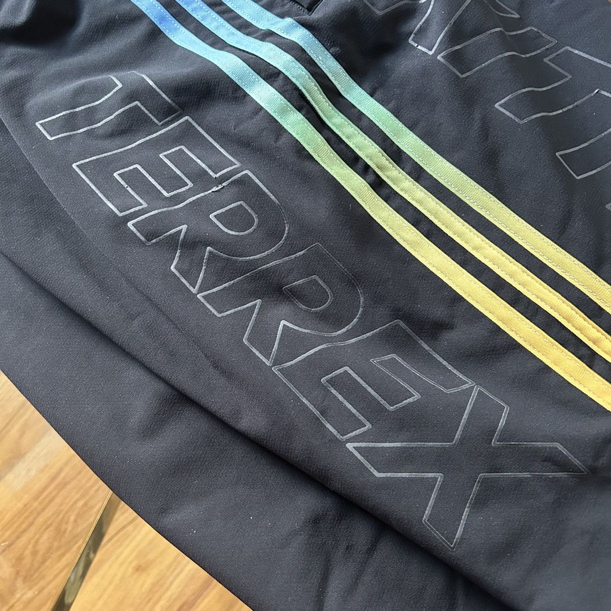Adidas × Kith TERREX 3M REFLECTiVE CHROMATiC TRACK PANTS FR9292 123548884 Size US 31 - 6 Thumbnail