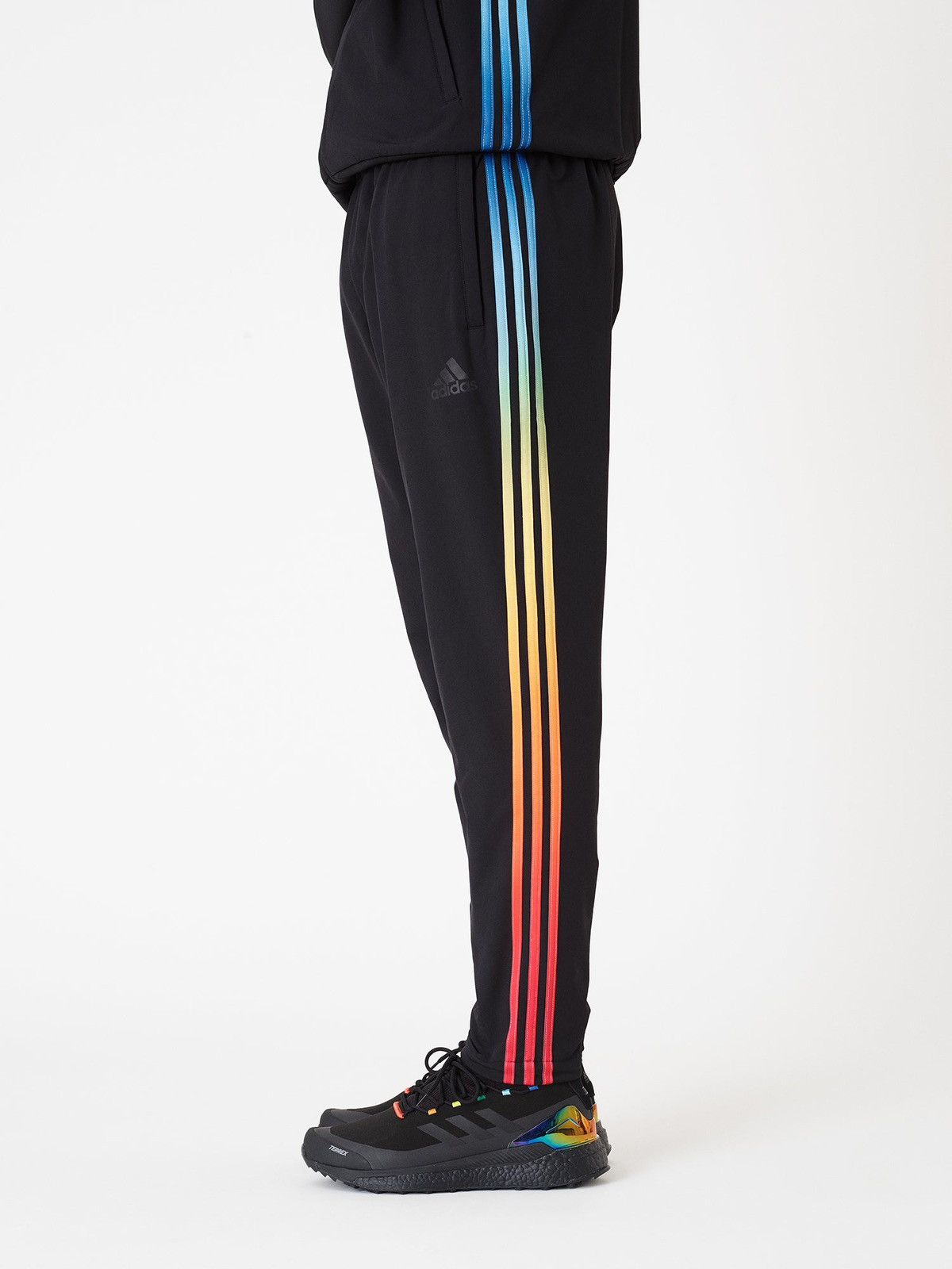 Adidas × Kith TERREX 3M REFLECTiVE CHROMATiC TRACK PANTS FR9292 123548884 Size US 31 - 23 Thumbnail