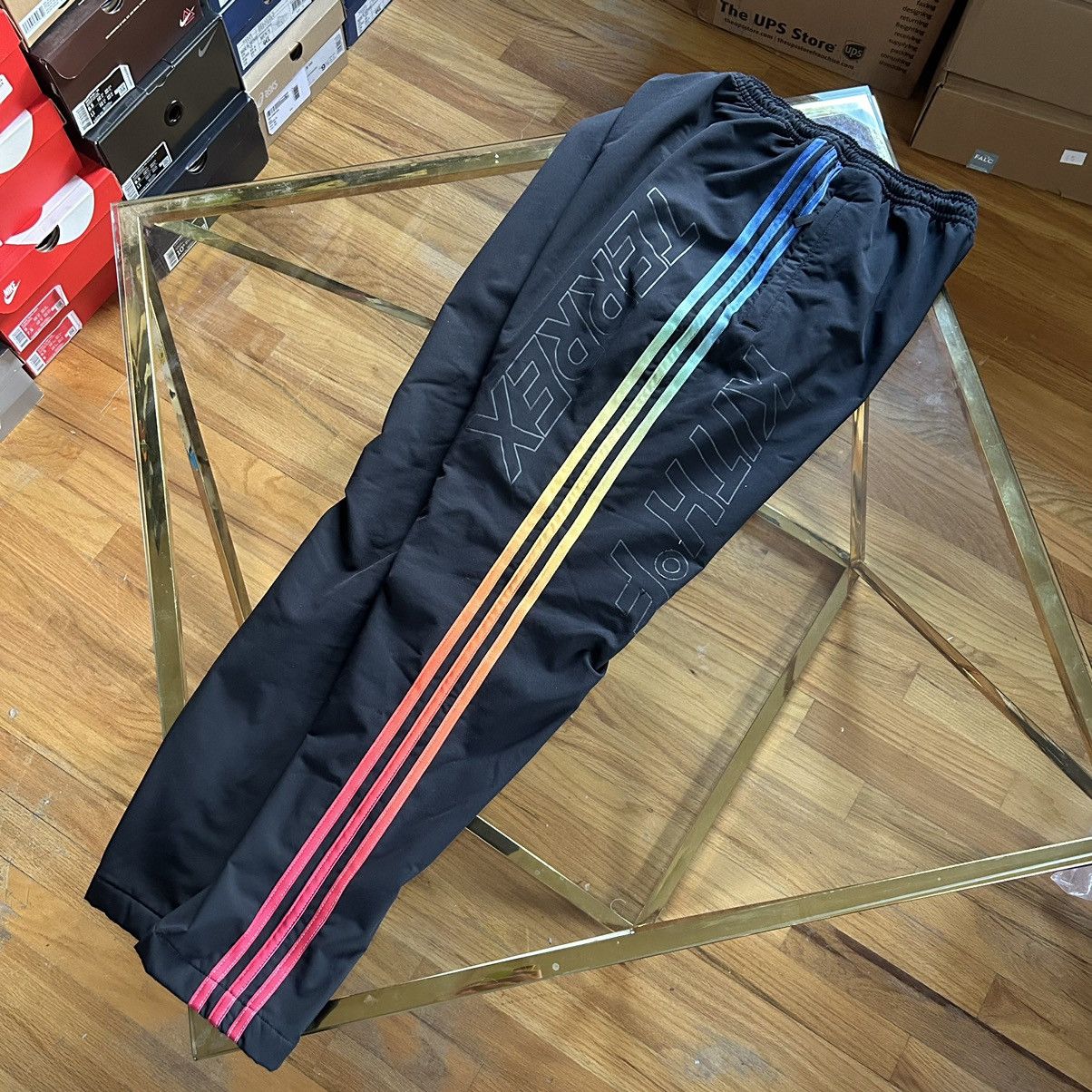 Adidas × Kith TERREX 3M REFLECTiVE CHROMATiC TRACK PANTS FR9292 123548884 Size US 31 - 3 Thumbnail