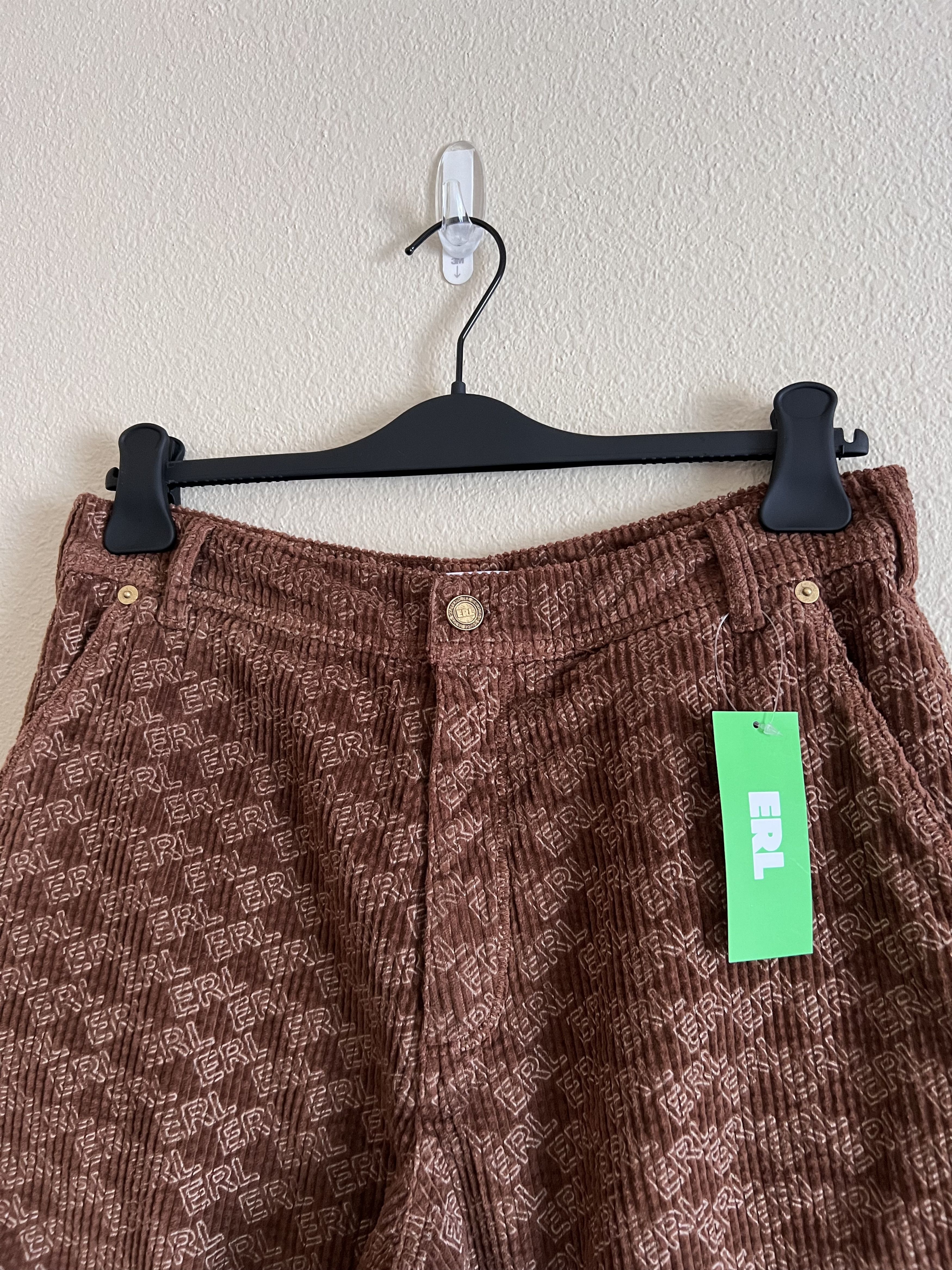 ERL ERL Embossed Logo Corduroy Pants in Brown Size US 33 - 1 Thumbnail