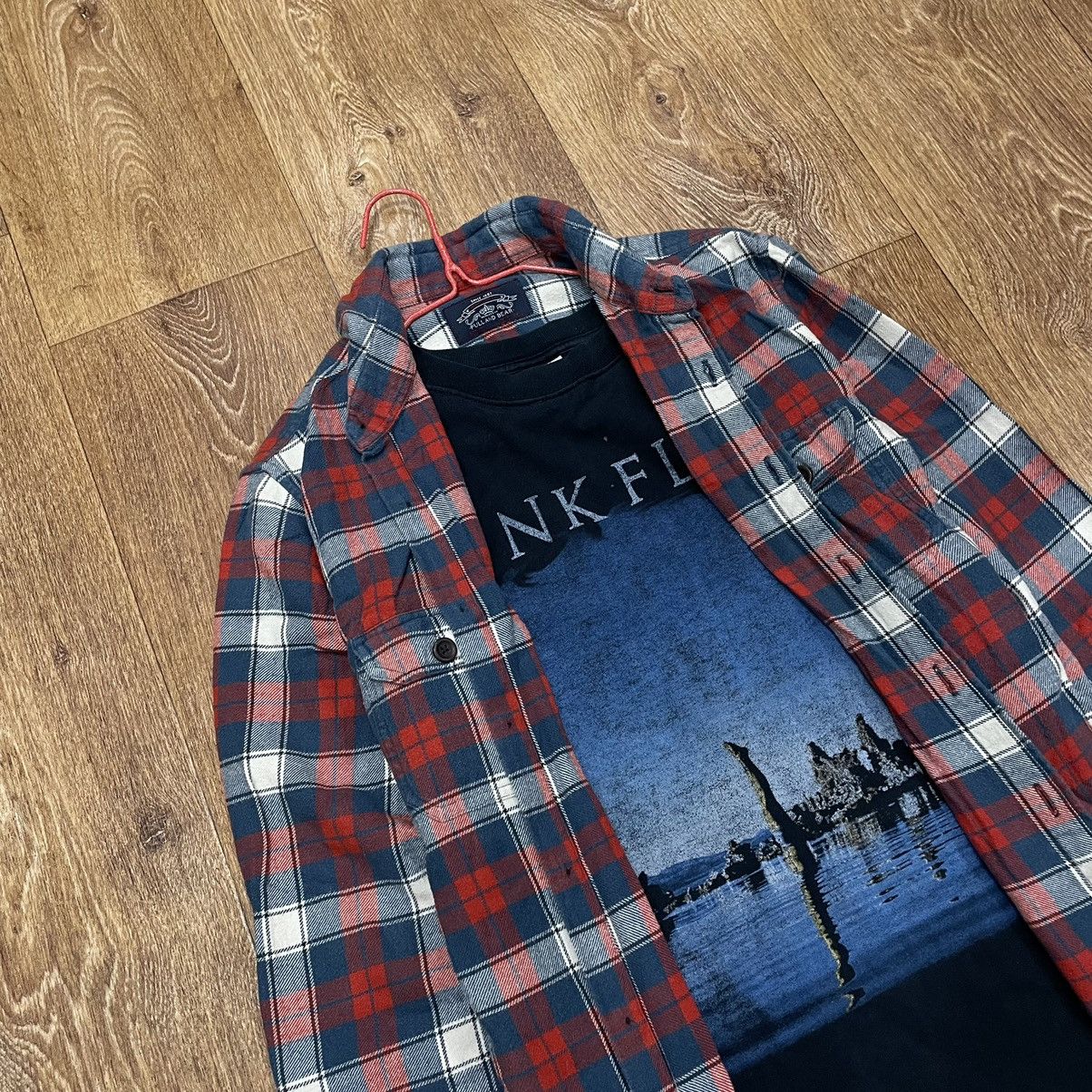 Vintage Vintage Y2K Plaid Shirt Graphic Tee Streetwear Skate Baggy M Size US M / EU 48-50 / 2 - 6 Thumbnail