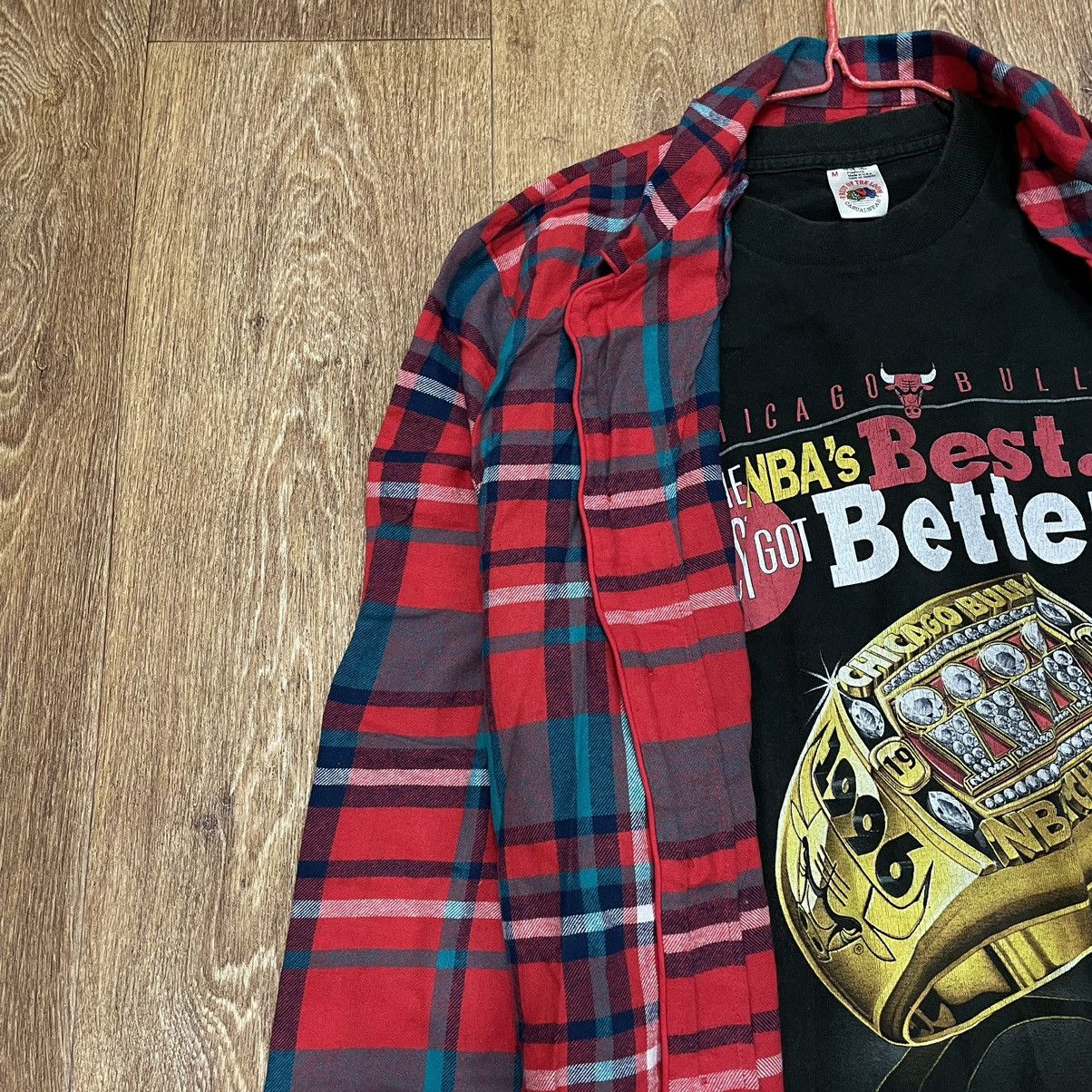 Vintage Vintage 90s Red Plaid Shirt Grunge Oversized Faded Logo M Size US M / EU 48-50 / 2 - 4 Thumbnail