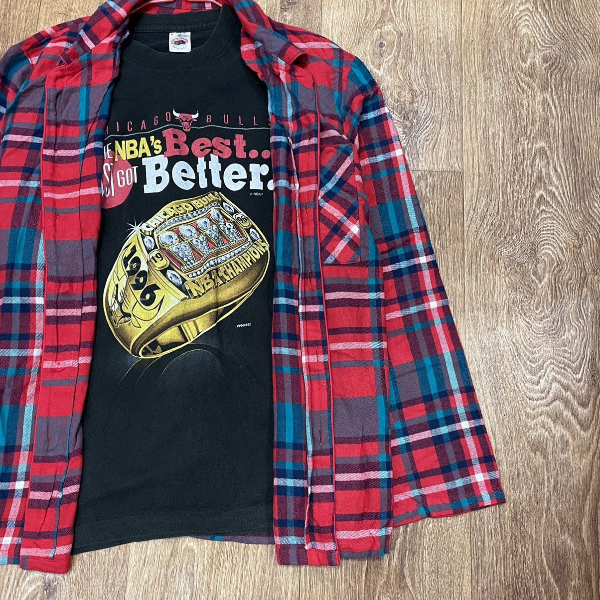 Vintage Vintage 90s Red Plaid Shirt Grunge Oversized Faded Logo M Size US M / EU 48-50 / 2 - 2 Thumbnail