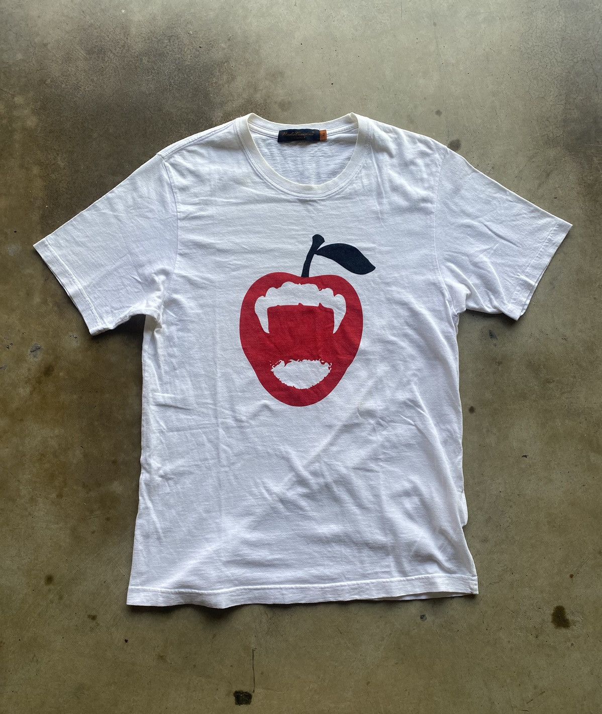 トップス Undercover 08ss Fangs Graphic T-Shirt Japanese Brand × Undercover 2007 Undercover Vampire Apple Fang T