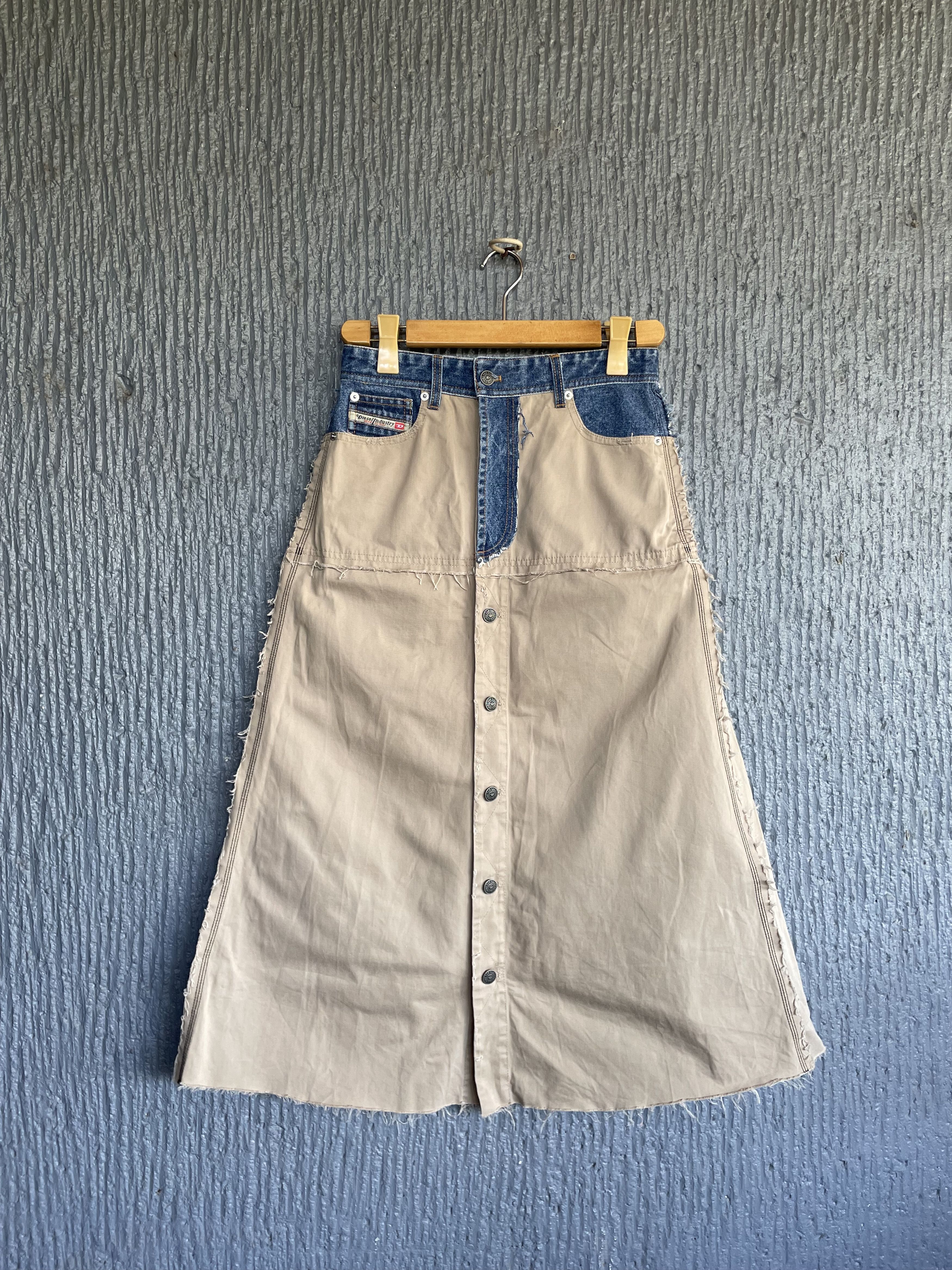 Diesel Diesel Midi Skirt Hybrid Denim-Khaki raw cuts Size 26" / US 2 / IT 38 - 1 Thumbnail
