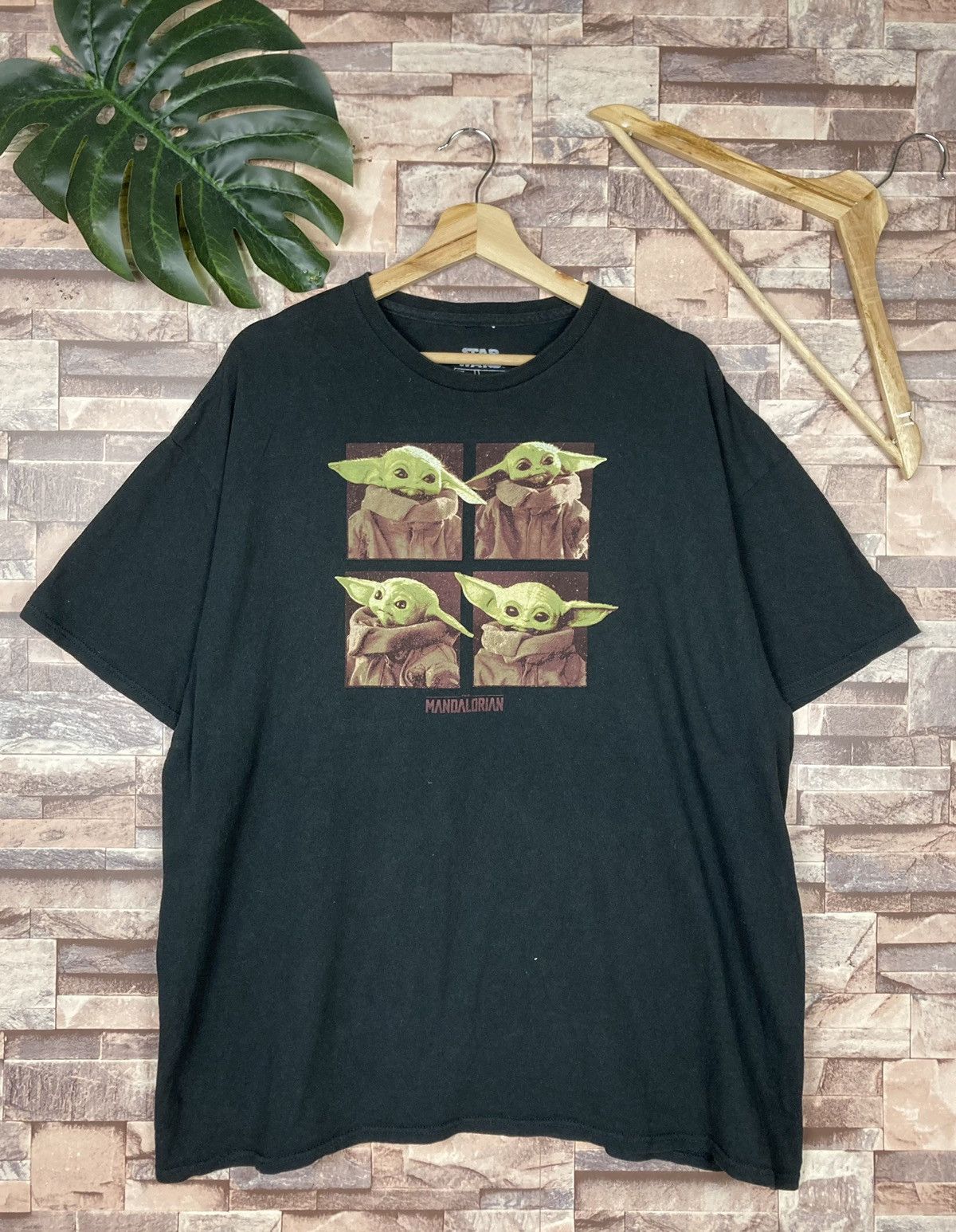 Star Wars The Mandalorian Baby Yoda Tee #T26-5 Size US XXL / EU 58 / 5 - 1 Thumbnail