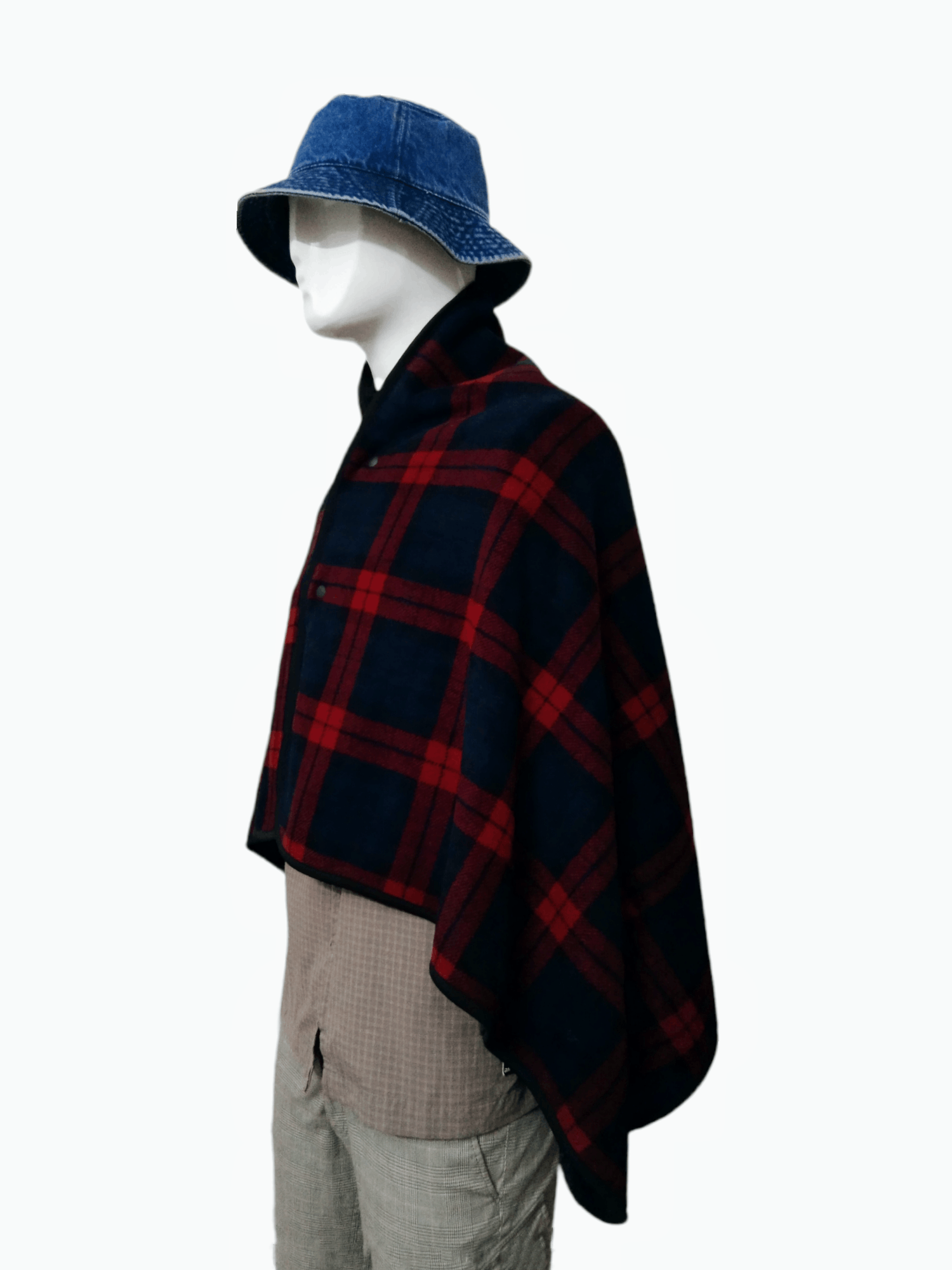 Japanese Brand × Jun Takahashi × Uniqlo VINTAGE UNIQLO PLAID FURRY FLEECE BUTTON UP CAPE Size US M / EU 48-50 / 2 - 7 Thumbnail