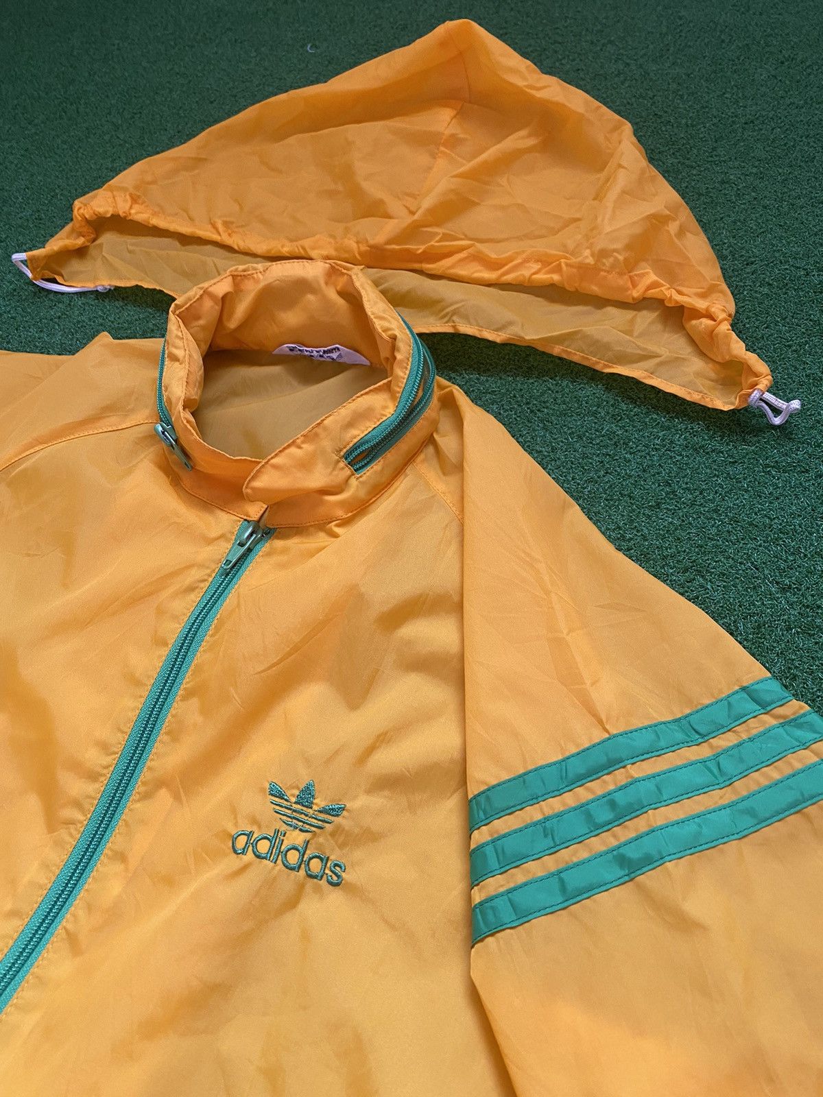 Adidas RARE VINTAGE ADIDAS WINDBREAKER Size US M / EU 48-50 / 2 - 5 Thumbnail