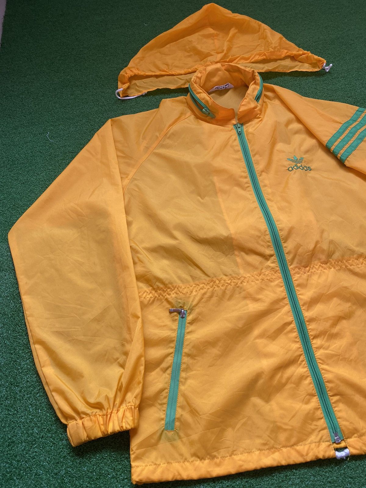Adidas RARE VINTAGE ADIDAS WINDBREAKER Size US M / EU 48-50 / 2 - 3 Thumbnail