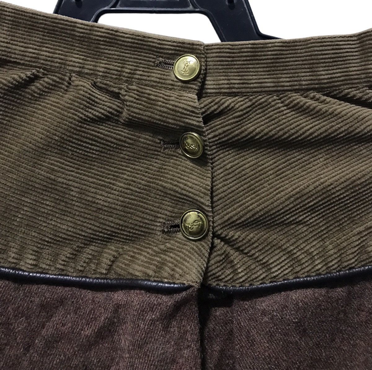 Yves Saint Laurent YVES SAINT LAUREN PARIS SKIRT Size 25" / US 0 / IT 36 - 5 Thumbnail