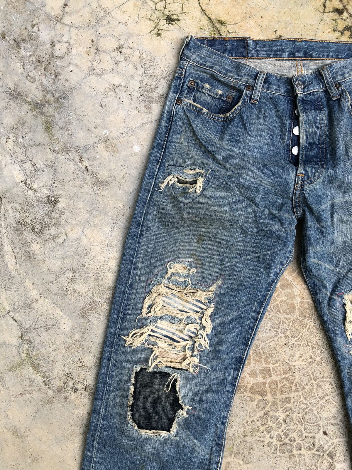 Levi's × Vintage Size 30 Levis 501 reworked distressed denim Size US 30 / EU 46 - 3 Thumbnail