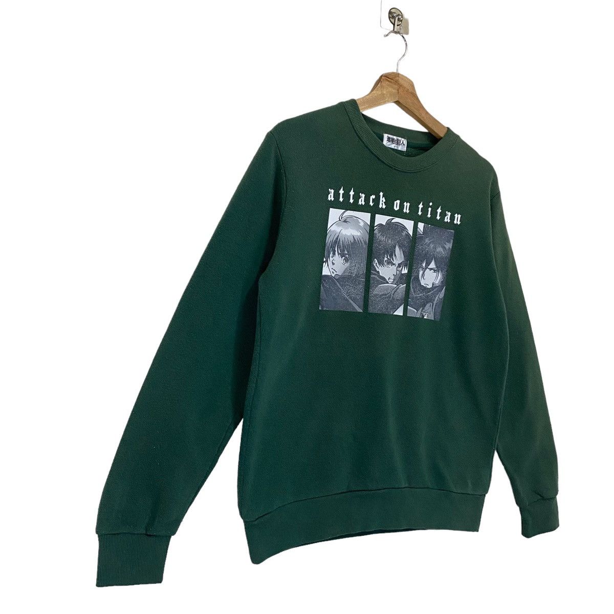 Anime × Vintage Vintage Attack On Titan Big Logo Crewneck Sweathirt Size M Size US M / EU 48-50 / 2 - 2 Thumbnail