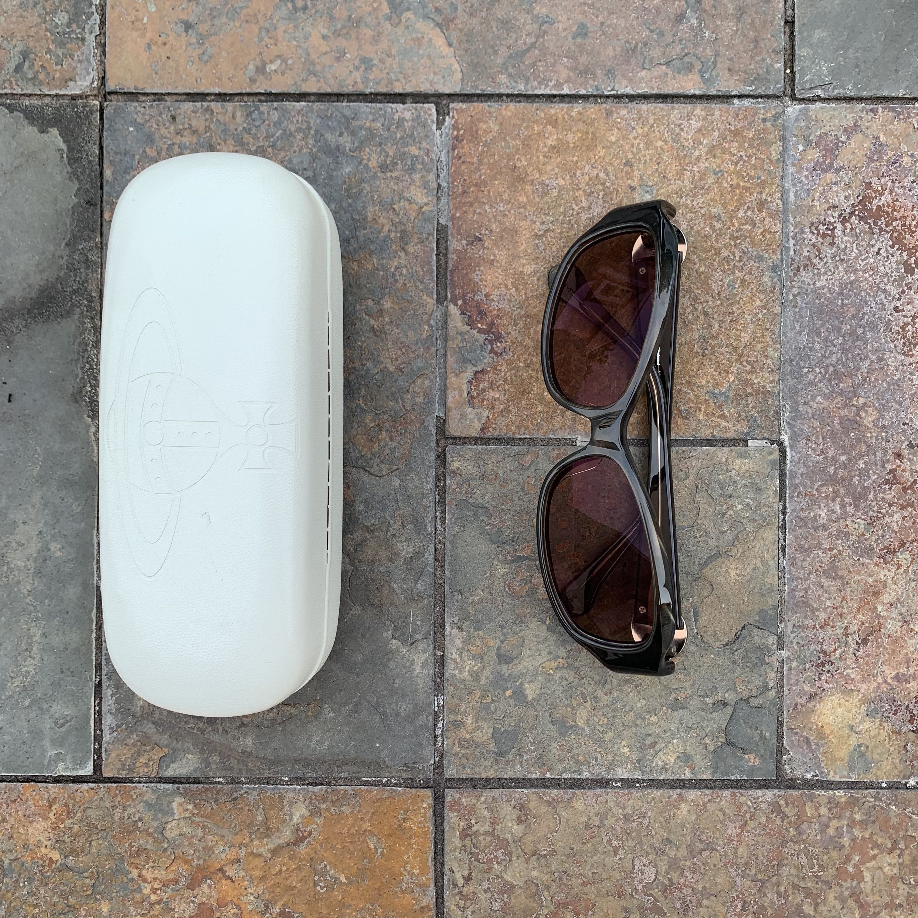 Vivienne Westwood Orb Emblem Sunglasses Size ONE SIZE - 6 Thumbnail