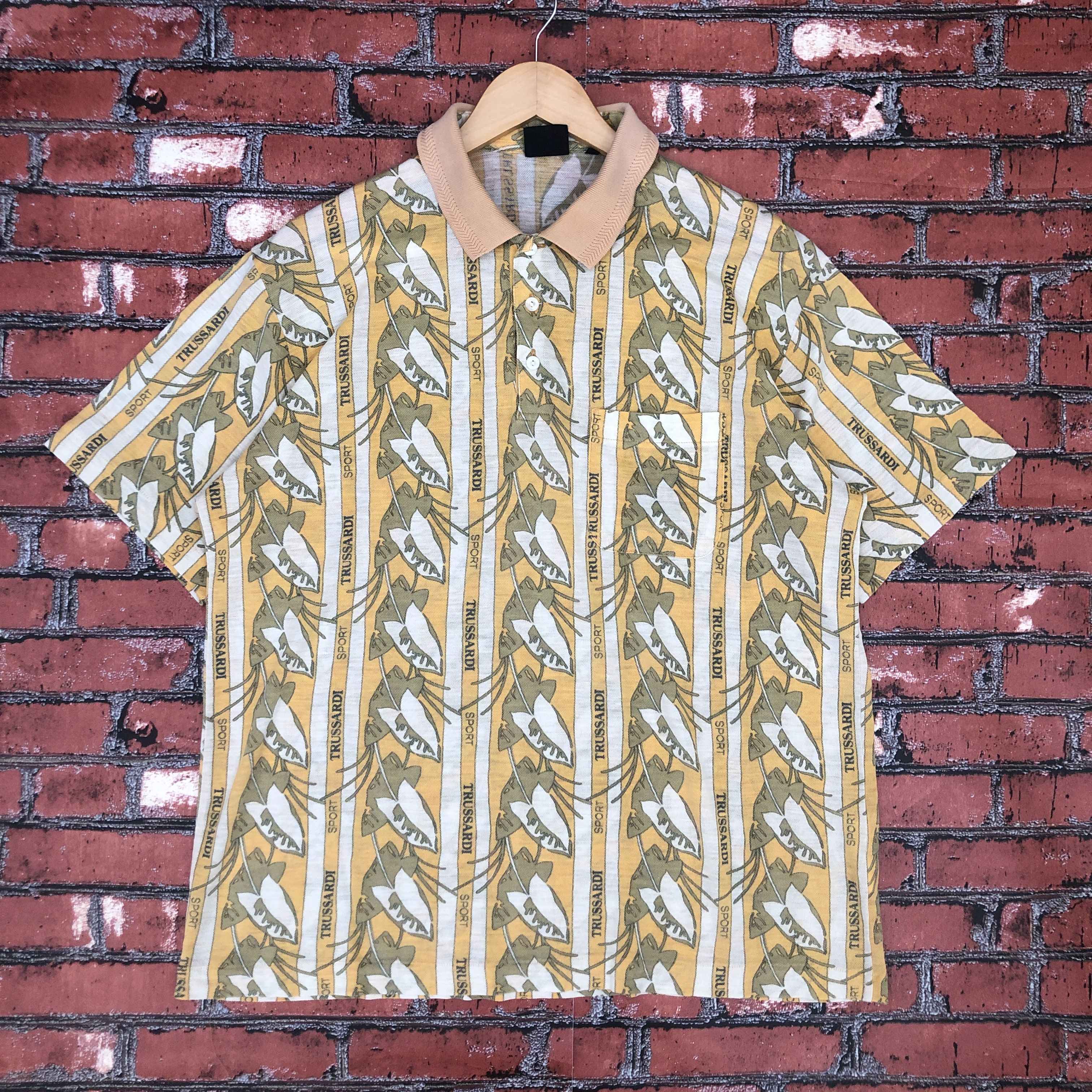 Trussardi × Vintage Vintage Trussardi Sport Overprint Polo Tee Shirt 50 Fit L Size US L / EU 52-54 / 3 - 9 Thumbnail