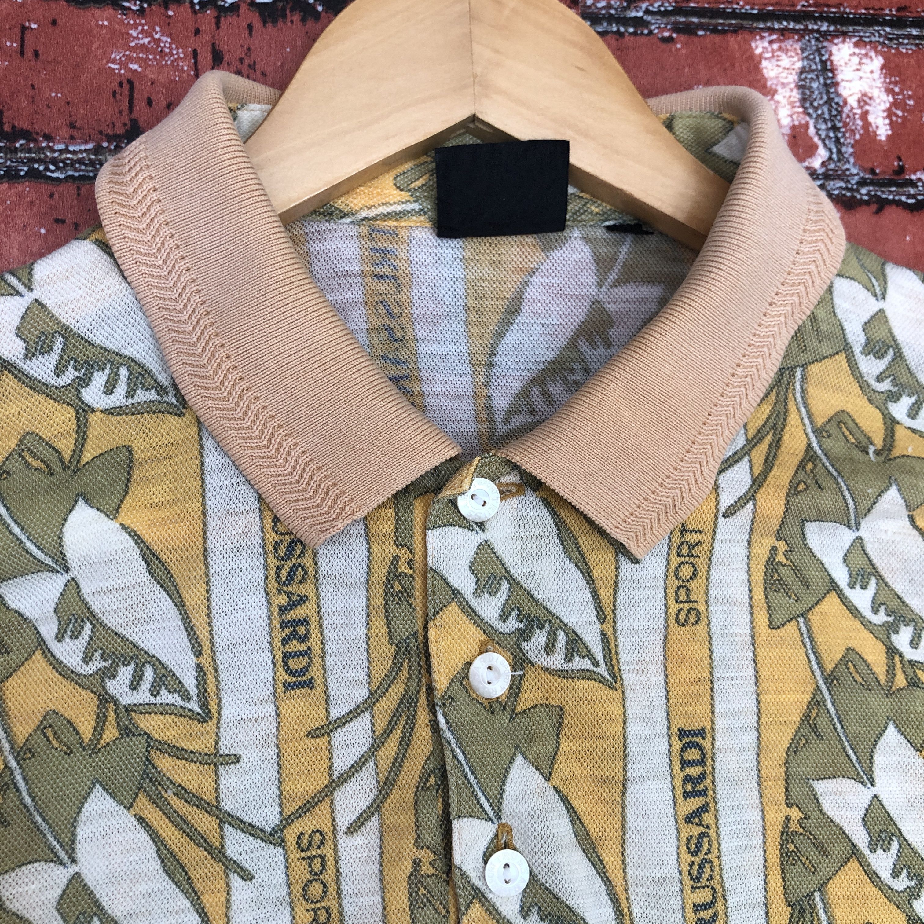 Trussardi × Vintage Vintage Trussardi Sport Overprint Polo Tee Shirt 50 Fit L Size US L / EU 52-54 / 3 - 4 Thumbnail