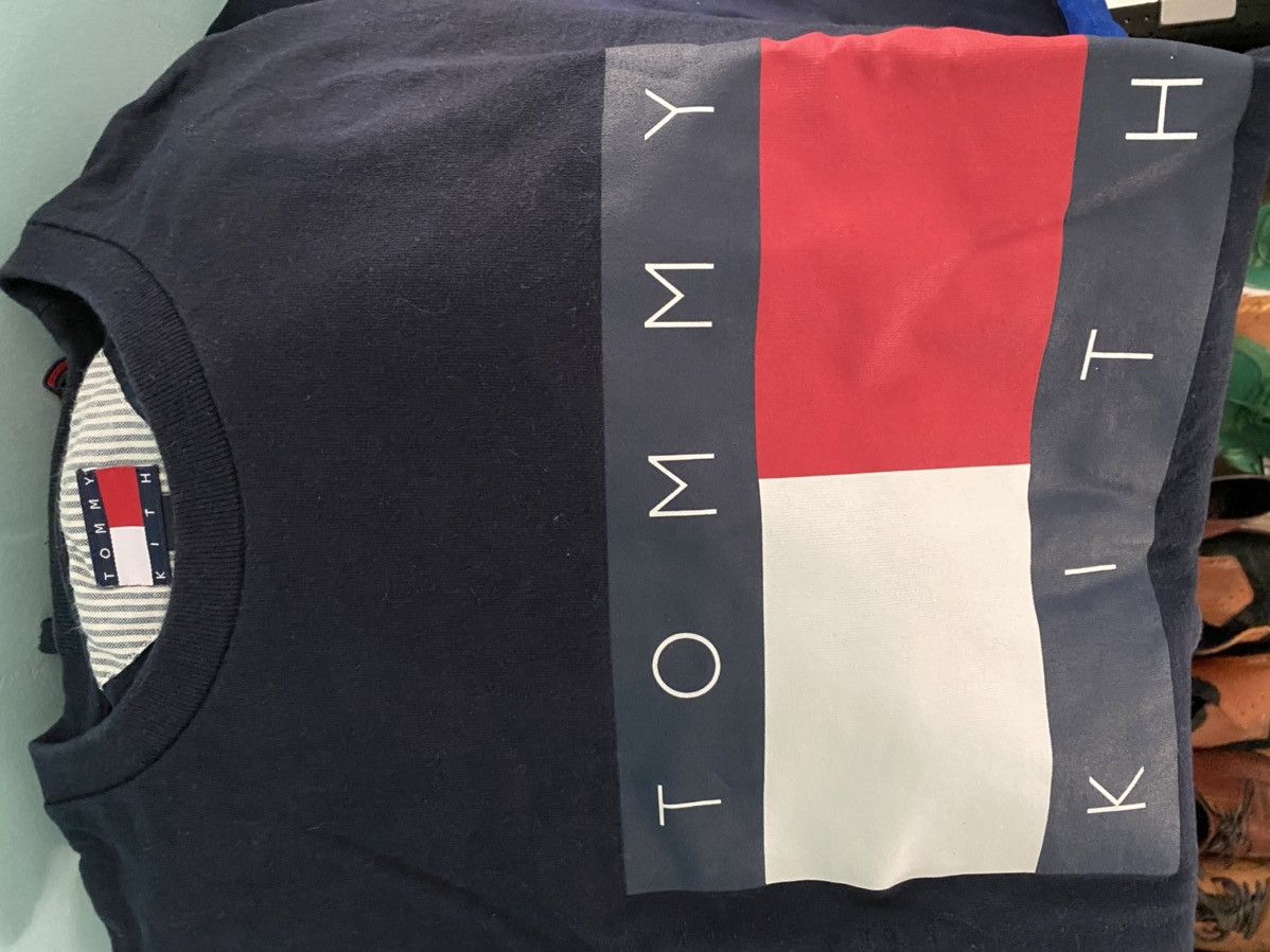 Kith × Tommy Hilfiger 2018 Kith x Tommy Hilfiger Flag Tee Size US M / EU 48-50 / 2 - 2 Thumbnail