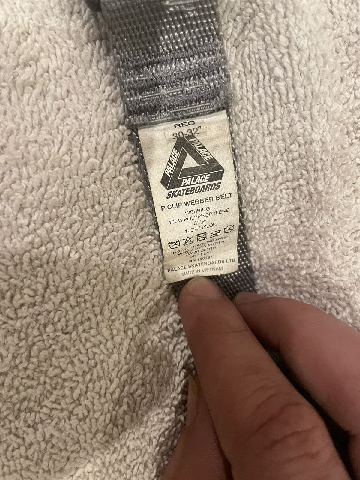 Palace 2019 Palace "P" Clip Webber Belt Size 32 - 4 Thumbnail