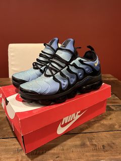 Air vapormax plus hot sale hyper blue