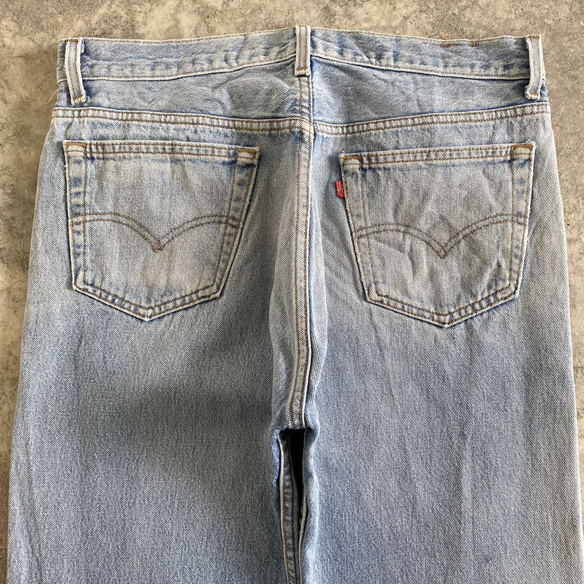 Levi's VTG 90’s Levis 501 Light Blue Distressed Jeans Size US 34 / EU 50 - 18 Thumbnail