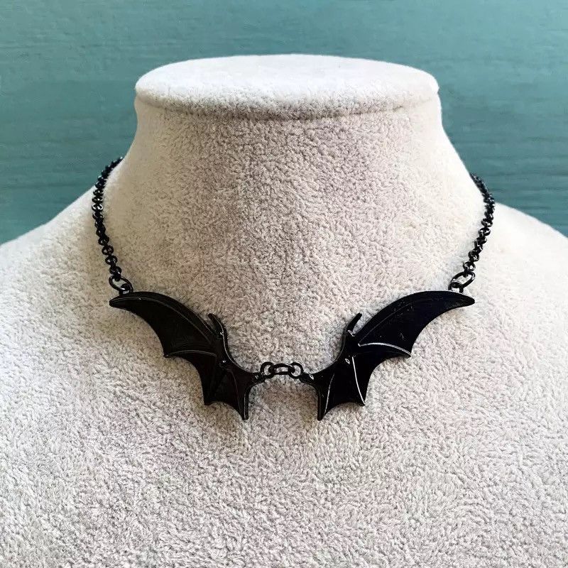 Jewelry Goth Vampire Vintage Bat Wings Pendant Choker Necklace Size ONE SIZE - 2 Thumbnail