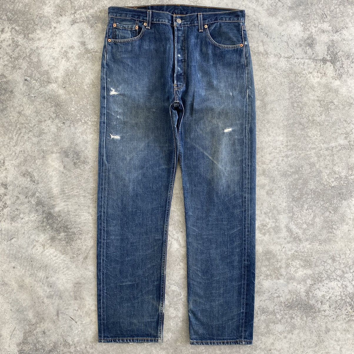 Size 36x32.5 Vintage 90’s Levis 501 Faded Distressed Jeans