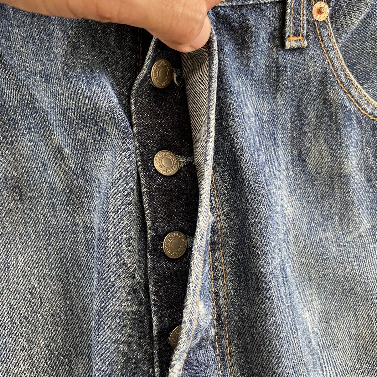 Levi's Size 36x32.5 Vintage 90’s Levis 501 Faded Distressed Jeans Size US 36 / EU 52 - 11 Thumbnail
