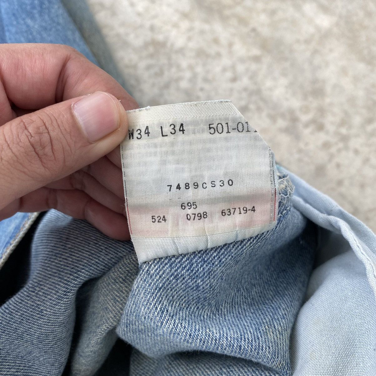 Levi's × Vintage Size 34x30 Vintage 90’s Levis 501 Faded Dirty Jeans Size US 34 / EU 50 - 24 Thumbnail