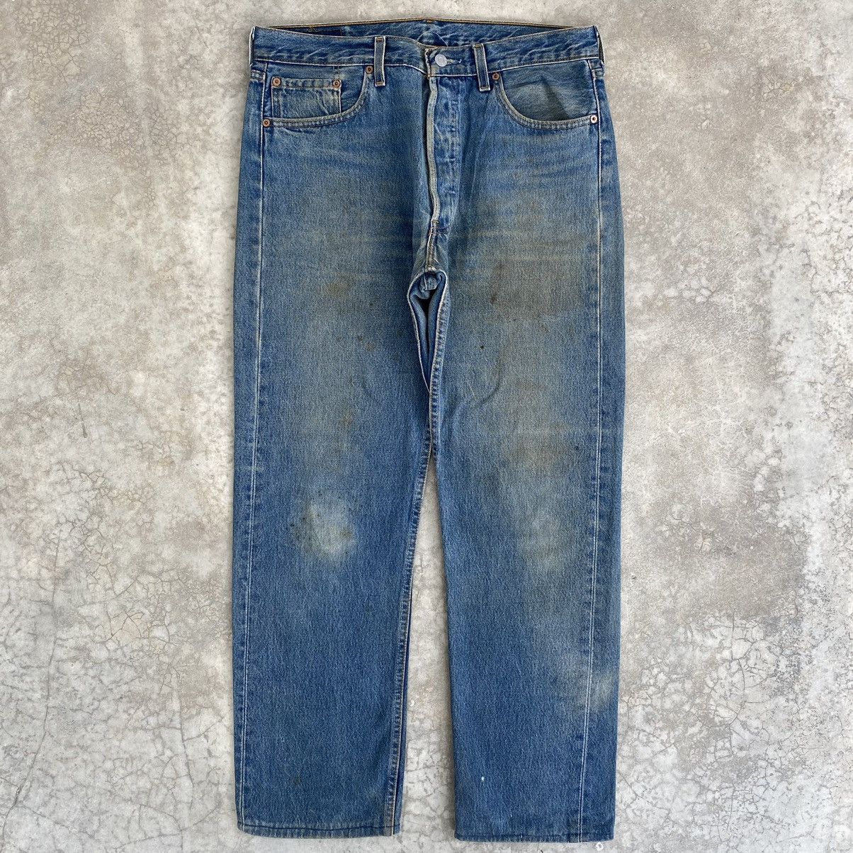 Levi's × Vintage Size 34x30 Vintage 90’s Levis 501 Faded Dirty Jeans Size US 34 / EU 50 - 1 Thumbnail