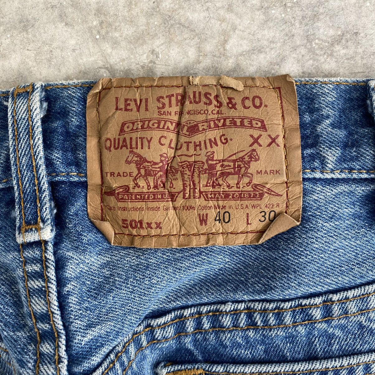 Levi's Vintage 90’s Levis 501xx Stonewashed Blue Denim Jeans Size US 37 - 21 Thumbnail