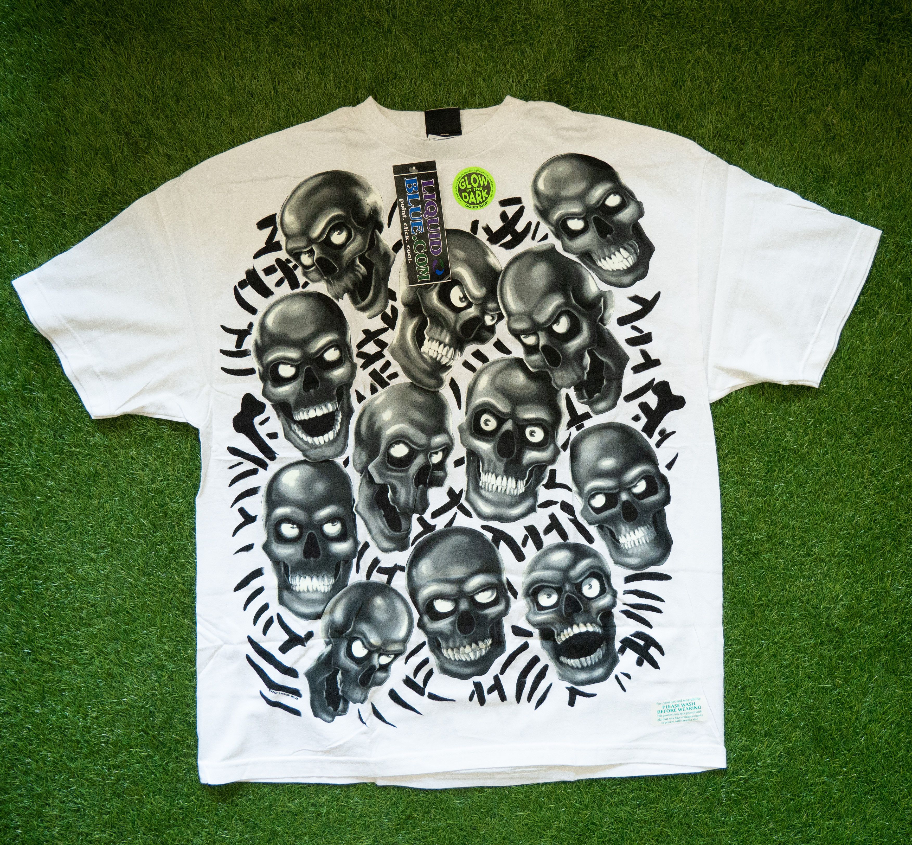 image of Liquid Blue Skull Pile T-Shirt NWT in White, Men's (Size 2XL)