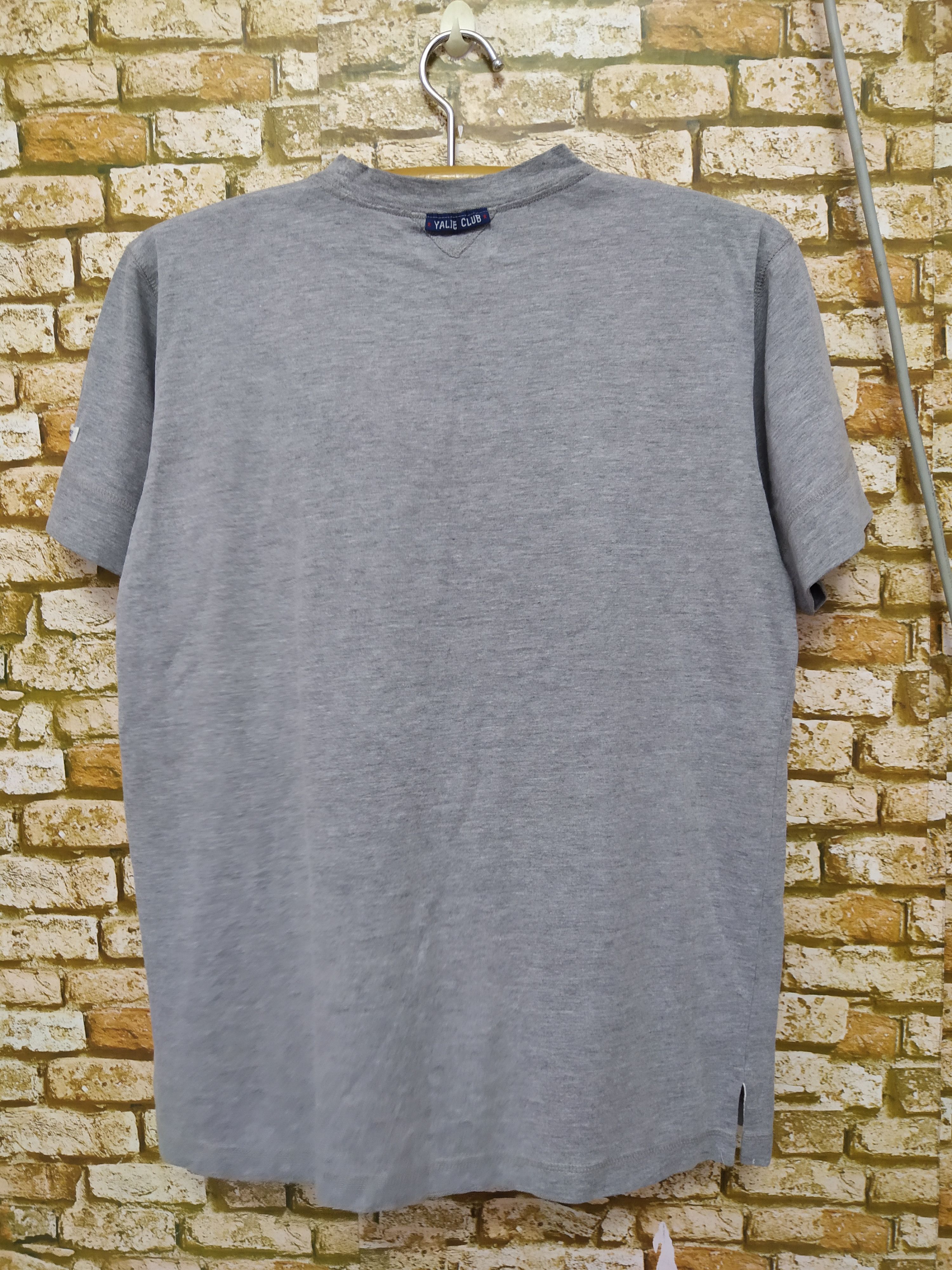 Japanese Brand 90s YALIE CLUB BEAR POLO SHIRT (B279) Size US M / EU 48-50 / 2 - 5 Thumbnail