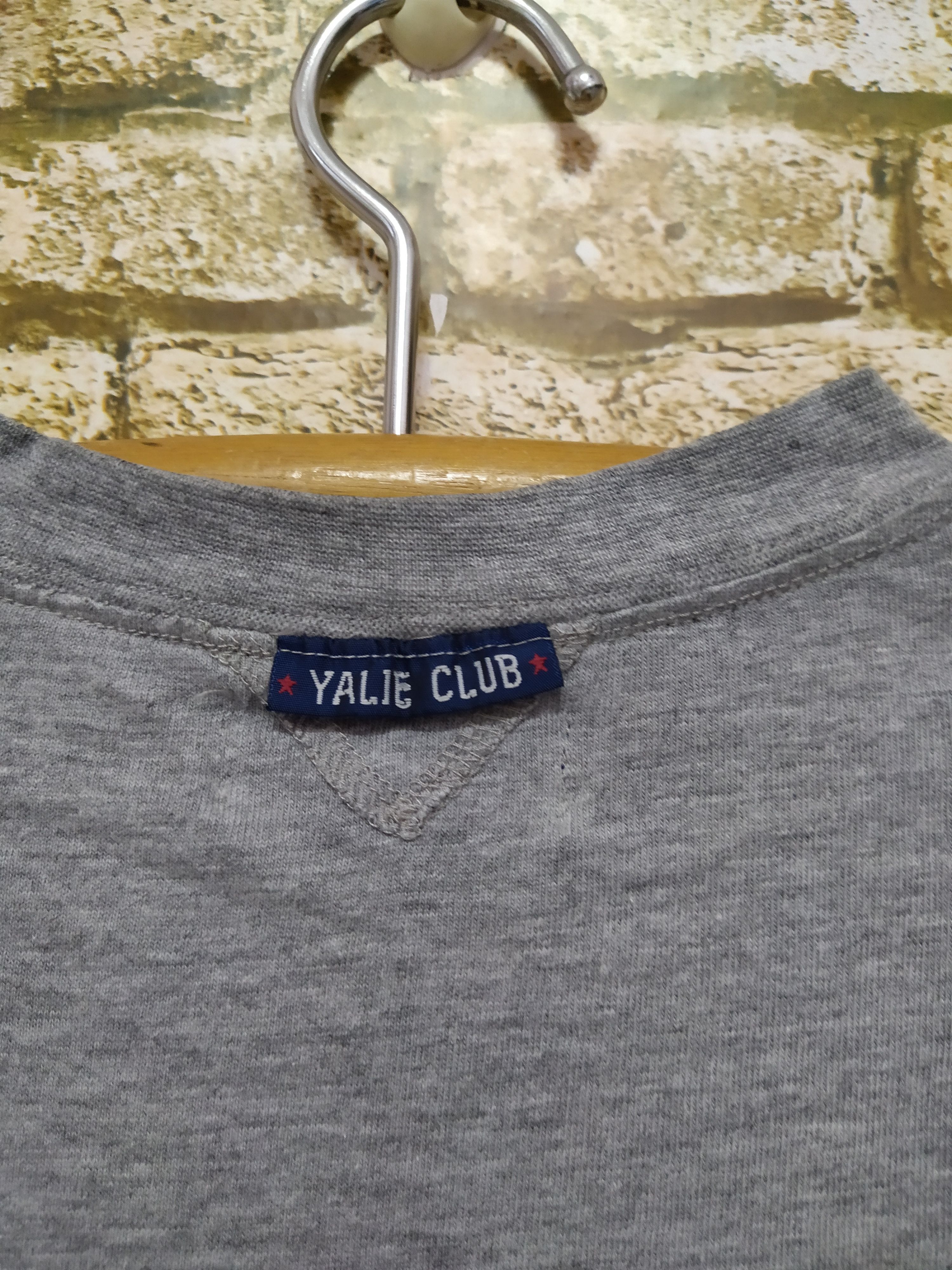 Japanese Brand 90s YALIE CLUB BEAR POLO SHIRT (B279) Size US M / EU 48-50 / 2 - 6 Thumbnail