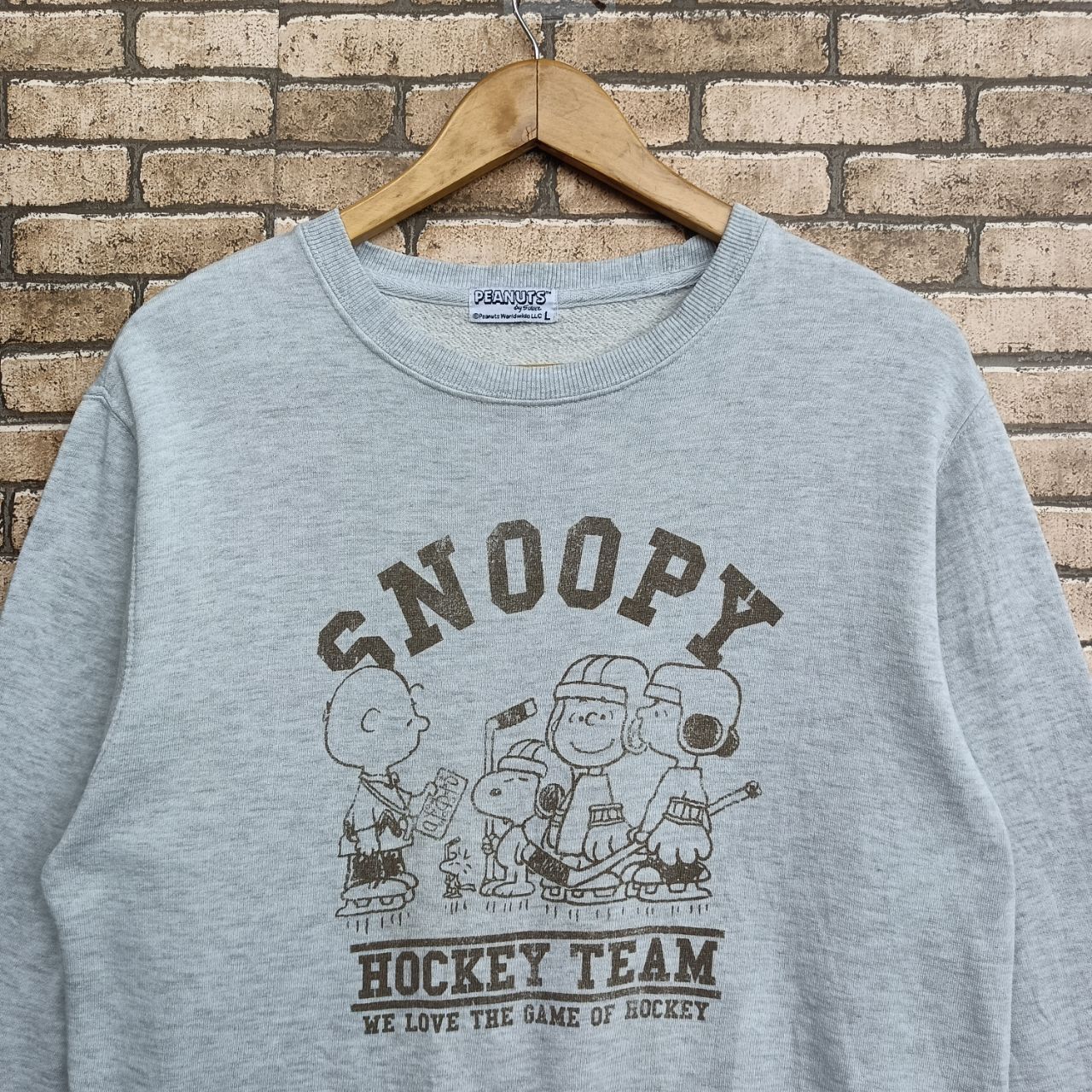 Peanuts × Vintage Vintage Snoopy n Peanuts Gang Hockey Team Big Print Size US L / EU 52-54 / 3 - 2 Thumbnail