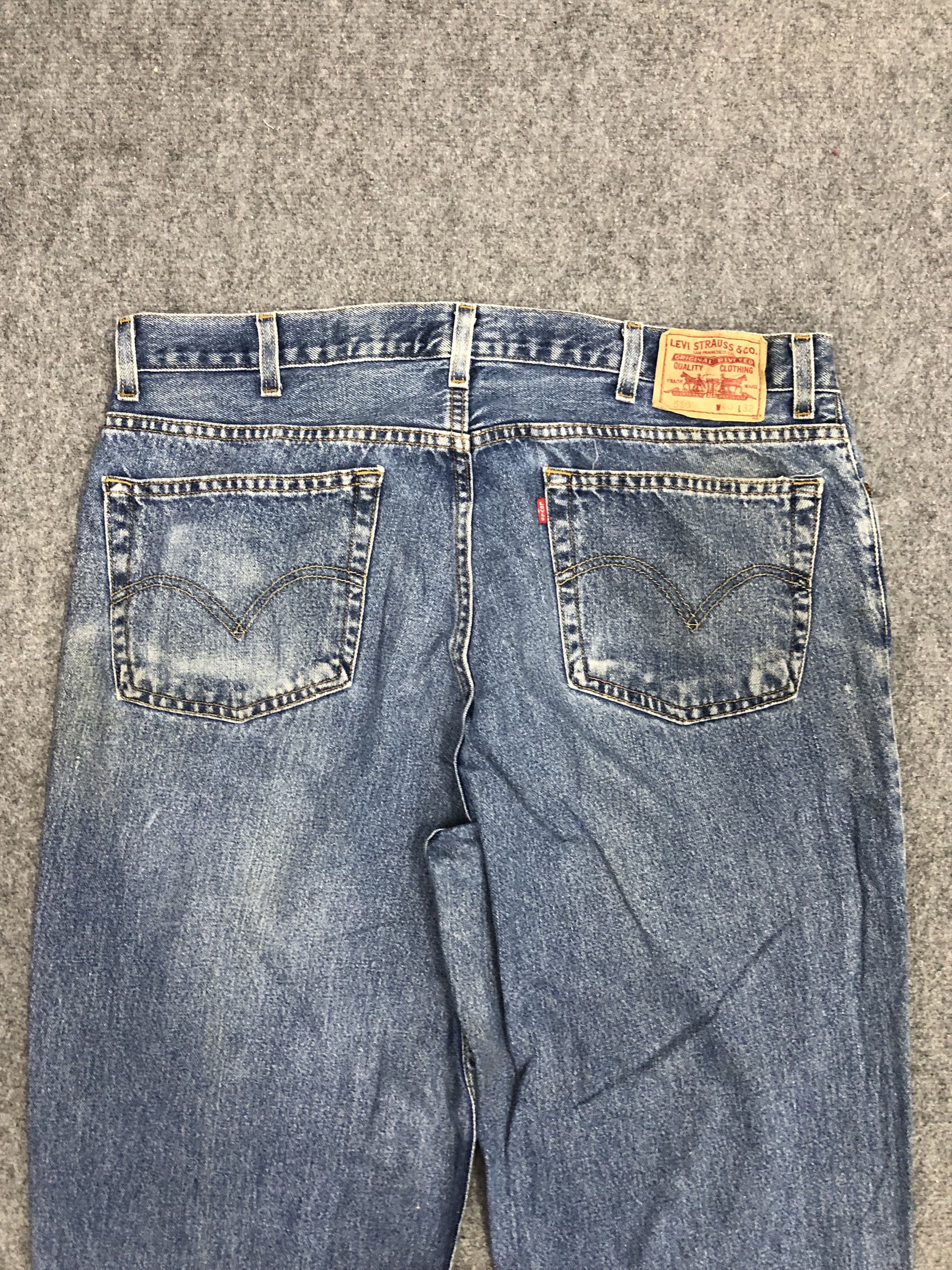 Levi's Vintage Levis 560 Faded Blue Jeans DP1263 Size US 40 / EU 56 - 4 Thumbnail