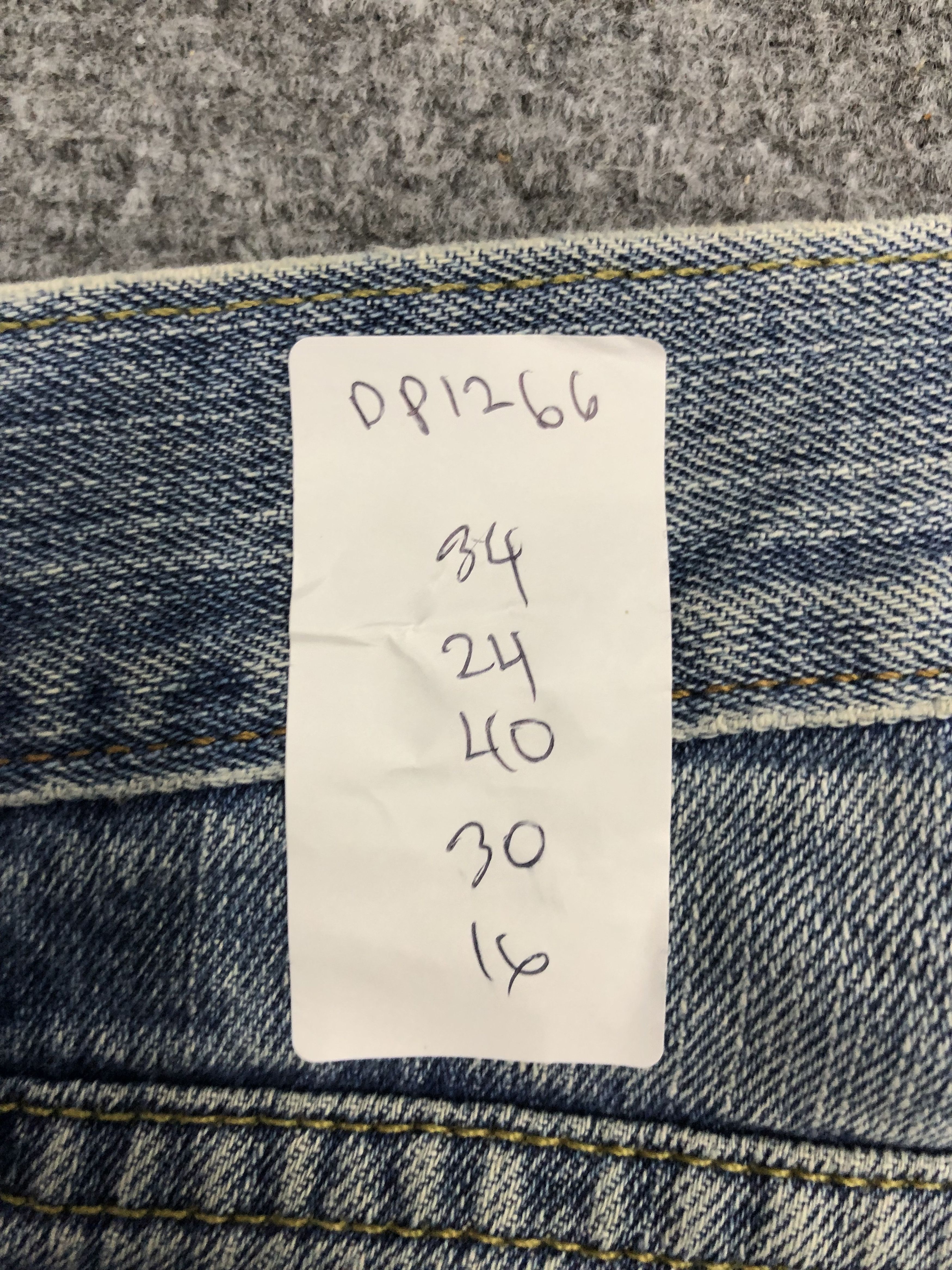 Levi's Vintage Distressed Levis 514 Faded Blue Jeans DP1266 Size US 34 / EU 50 - 14 Thumbnail