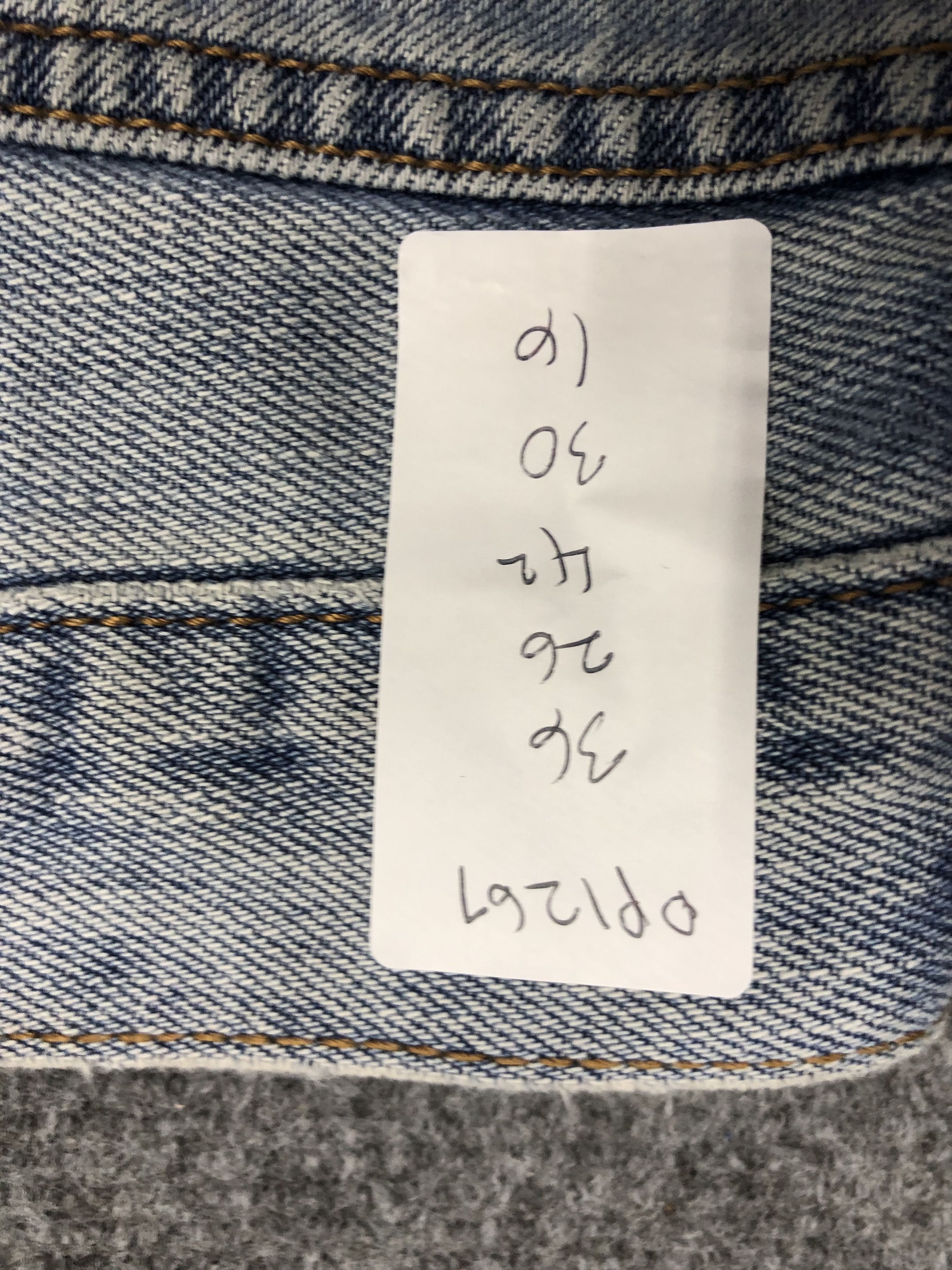 Levi's × Vintage Vintage Levis 550 Light Wash Jeans Size US 36 / EU 52 - 13 Thumbnail