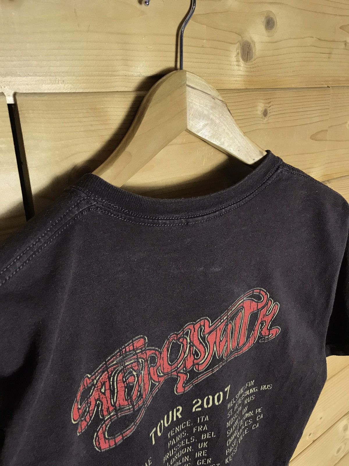 Band Tees Vintage Aerosmith 2007 tour t-shirt Size US S / EU 44-46 / 1 - 10 Thumbnail