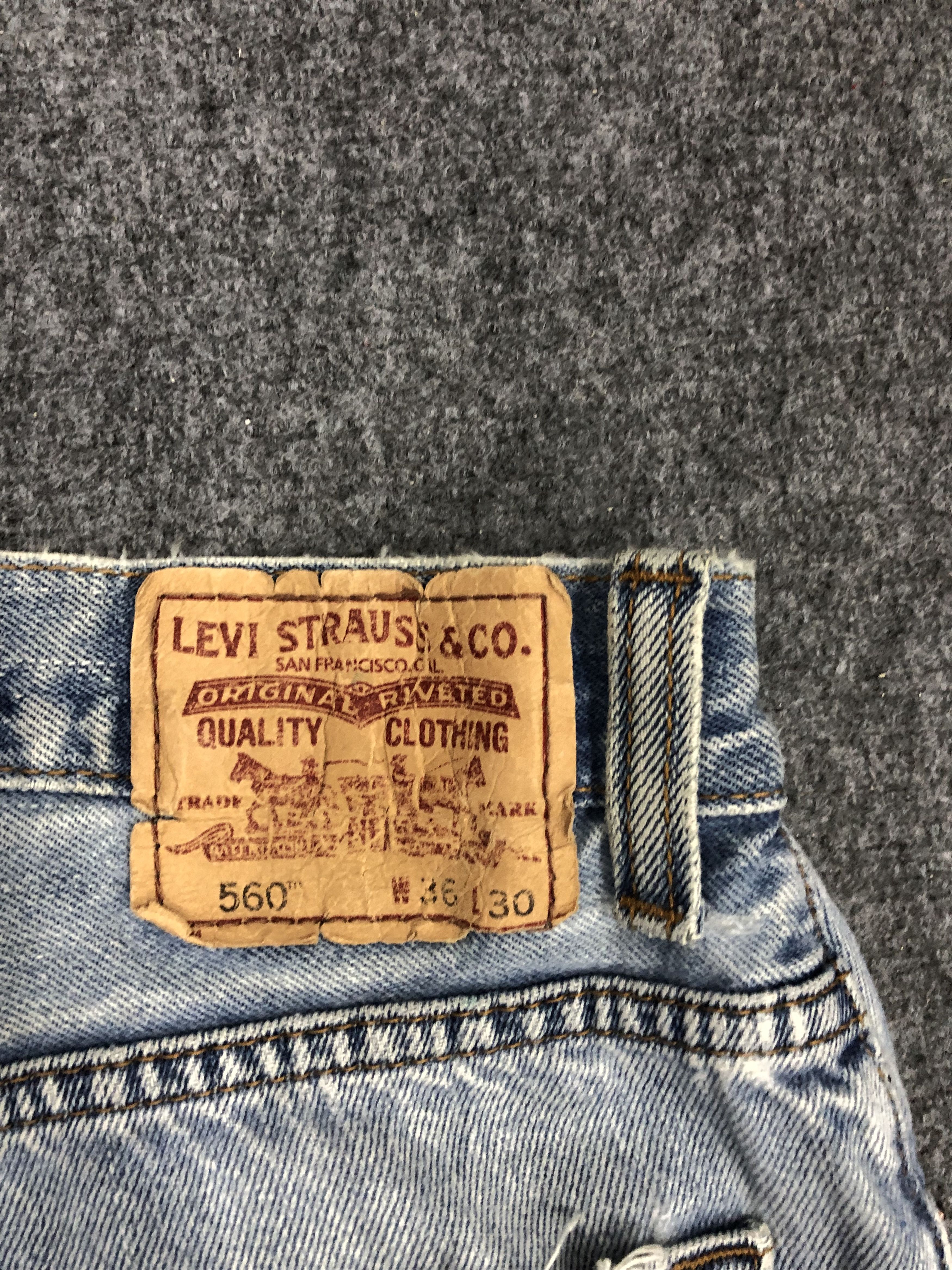 Levi's × Vintage Vintage Distressed Levis 560 Faded Blue Baggy Jeans DP1270 Size US 35 - 5 Thumbnail