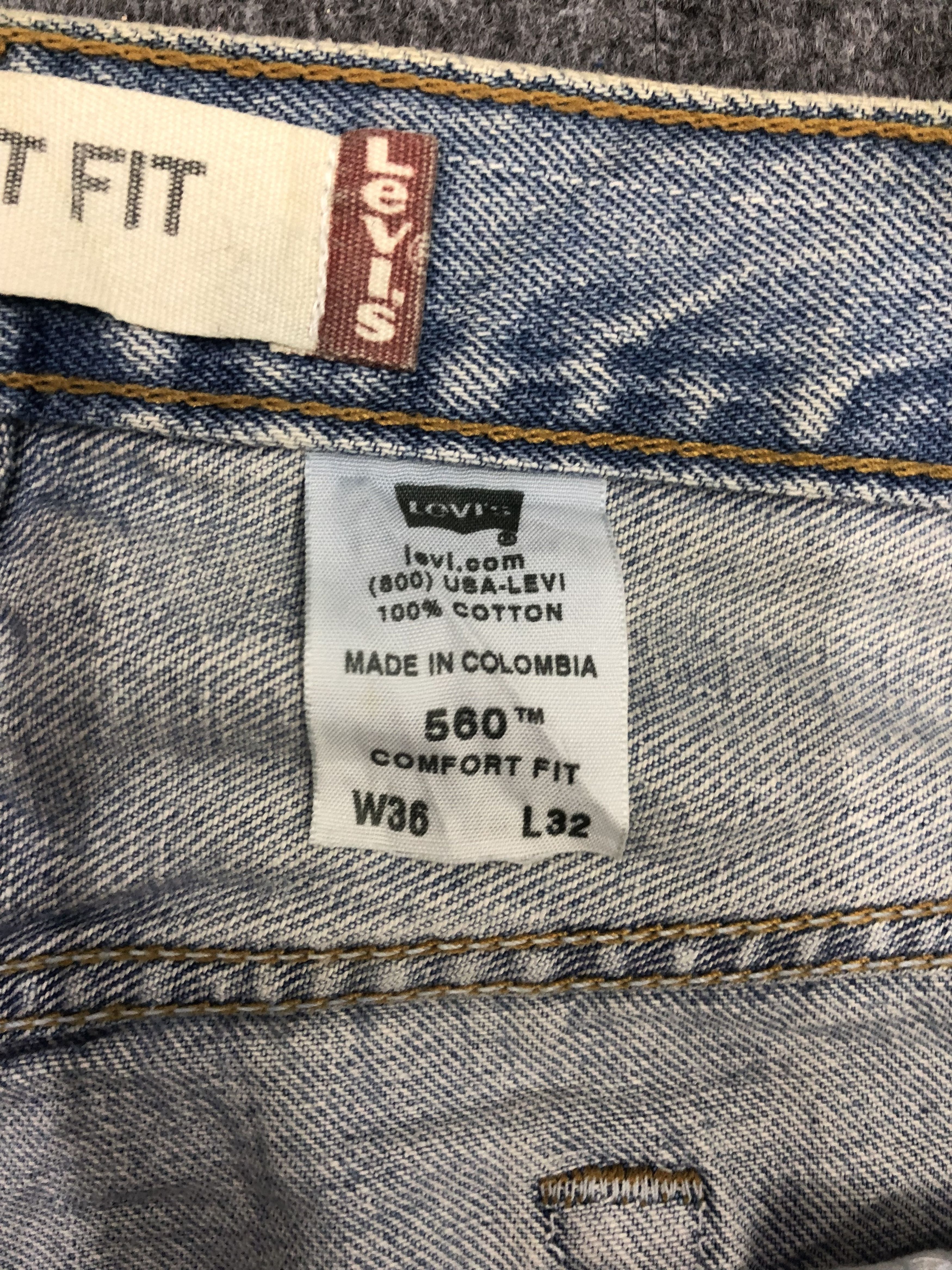 Levi's × Vintage Vintage Levis 560 Faded Blue Baggy Jeans Size US 36 / EU 52 - 6 Thumbnail