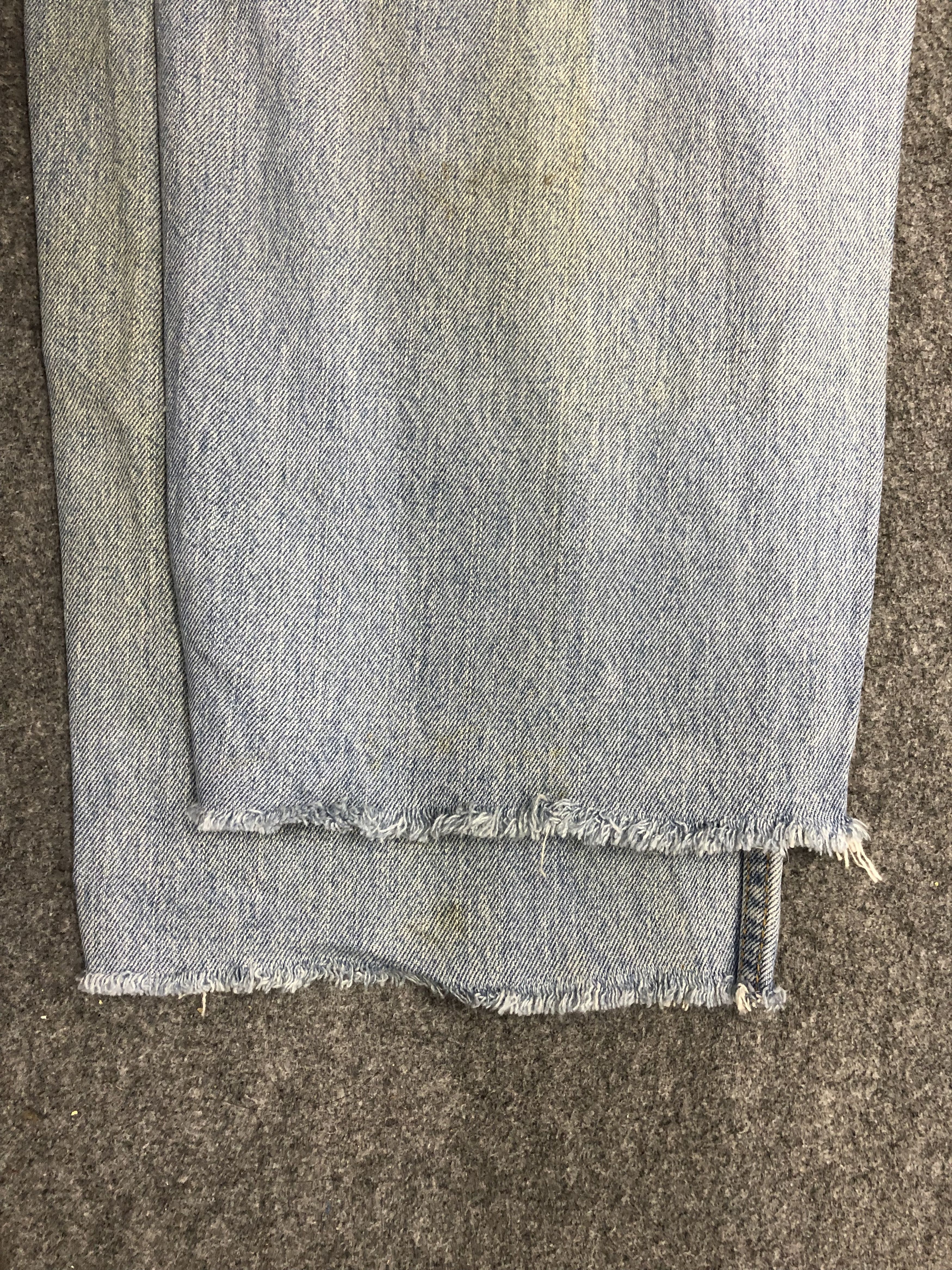Levi's × Vintage Vintage Levis 560 Faded Blue Baggy Jeans Size US 36 / EU 52 - 12 Thumbnail