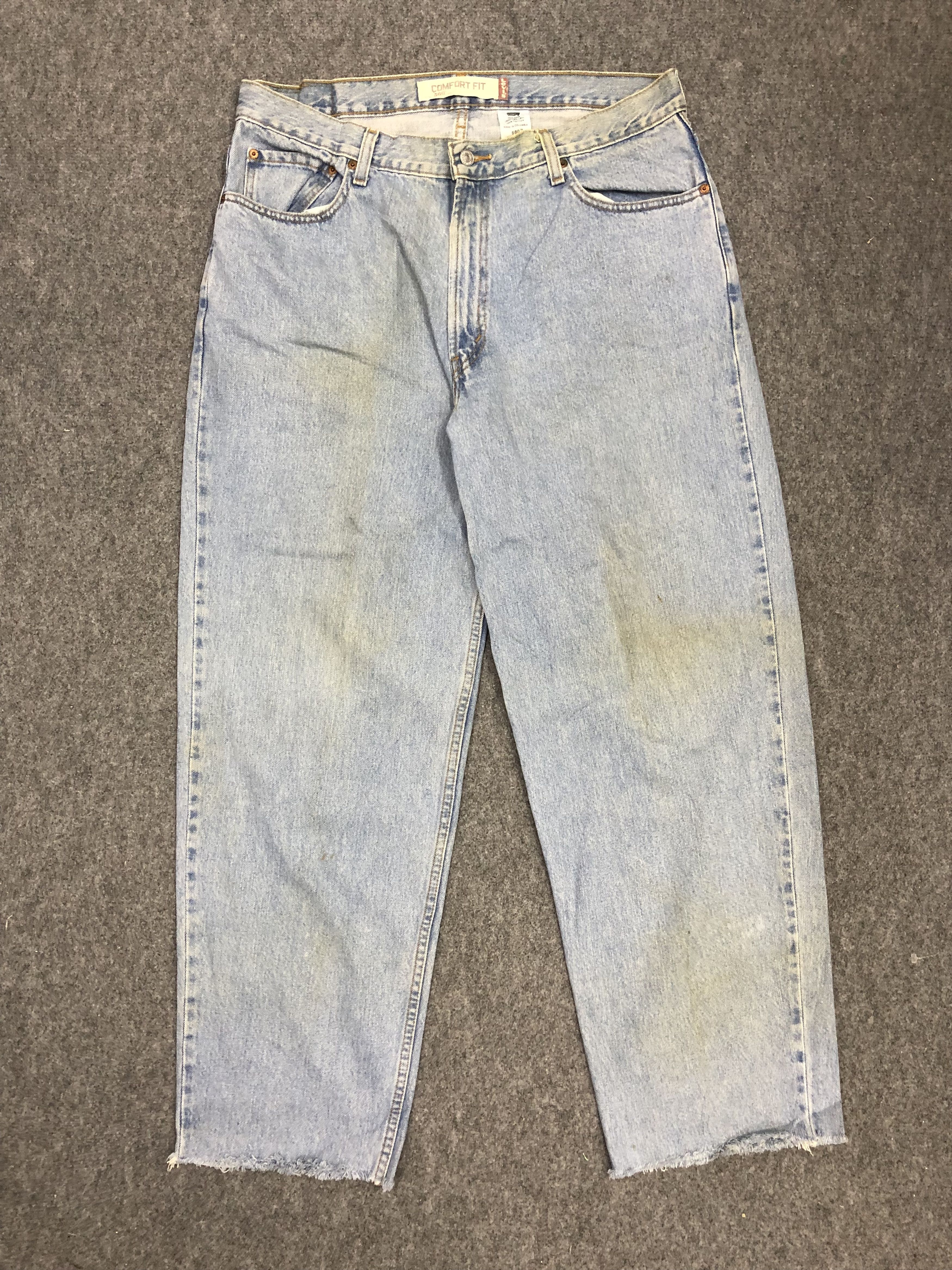 Levi's × Vintage Vintage Levis 560 Faded Blue Baggy Jeans Size US 36 / EU 52 - 1 Thumbnail